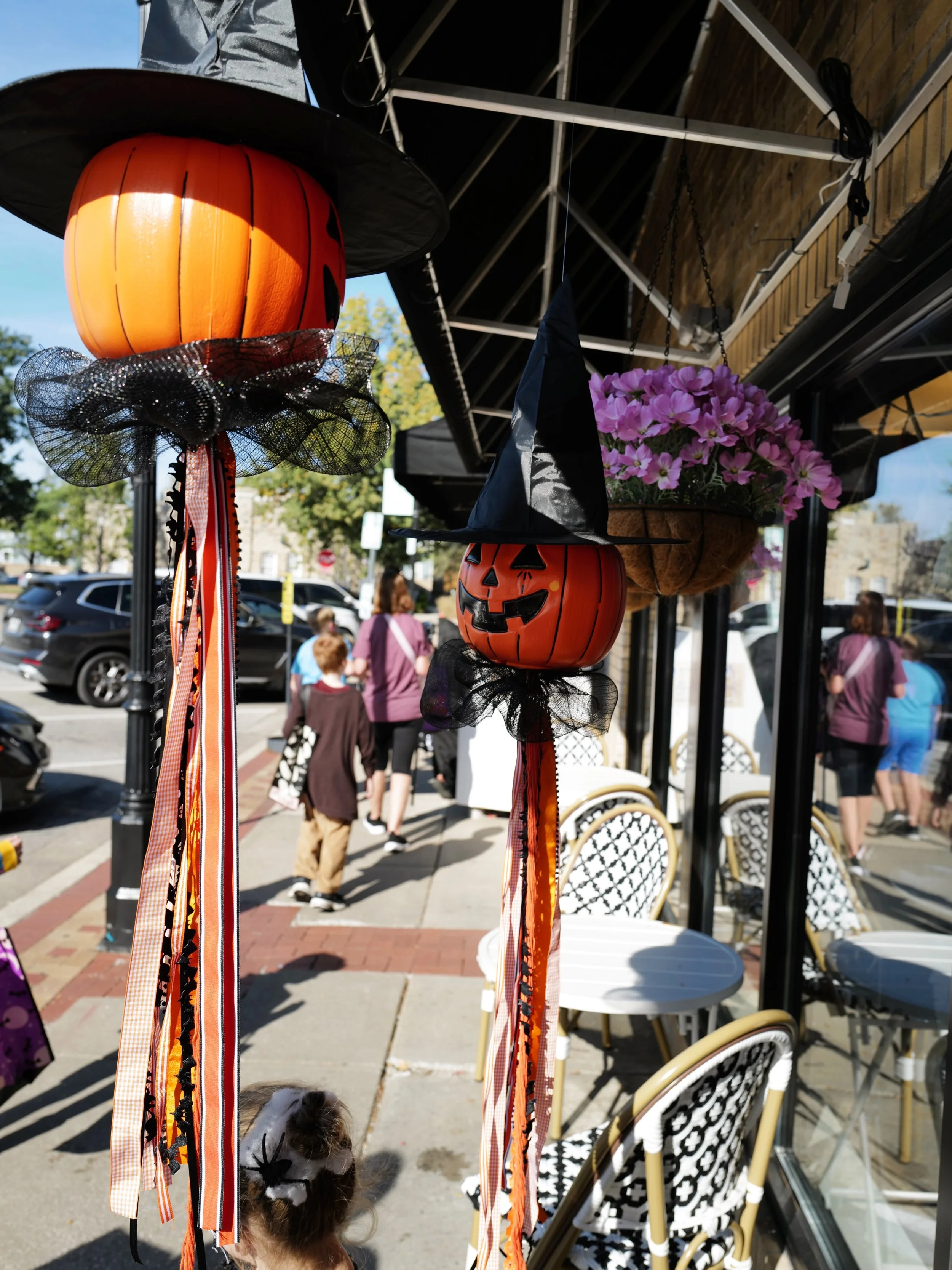 A little spooky, a little silly, and a whole lot of Halloween fun! 🎃👻

The streets of Downtown Overland Park were lined with the cutest costumes last weekend for our annual Trick or Treat!

While the trick-or-treating festivities have wrapped up, t
