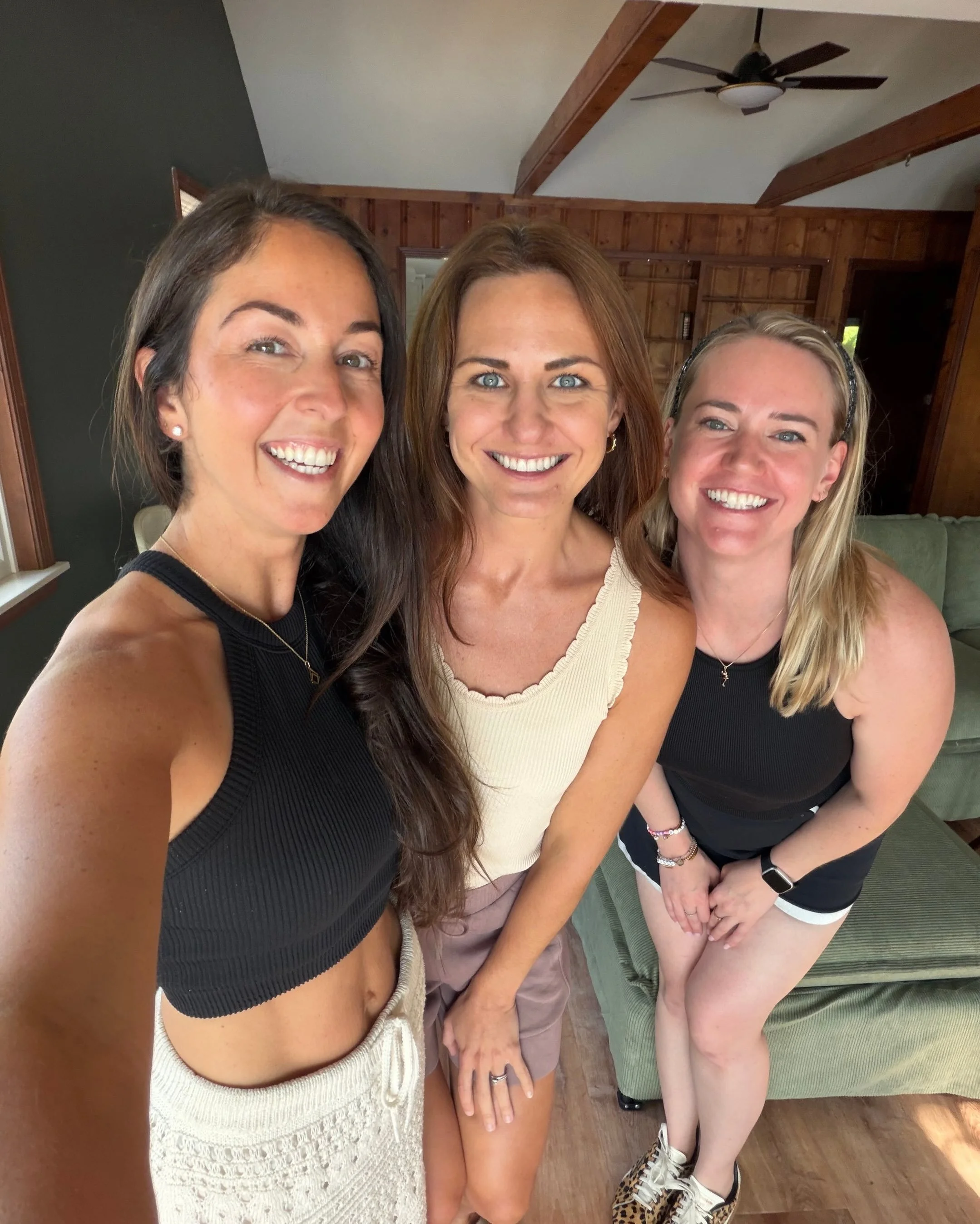 About last Monday ✨

I got to spend the day alongside @slowwithlo diving into @caitlynurquhartrealtor vision all from the dreamiest setting at her upcoming lake house rental @storylinelakehouse 

There was something so fun about getting to completely