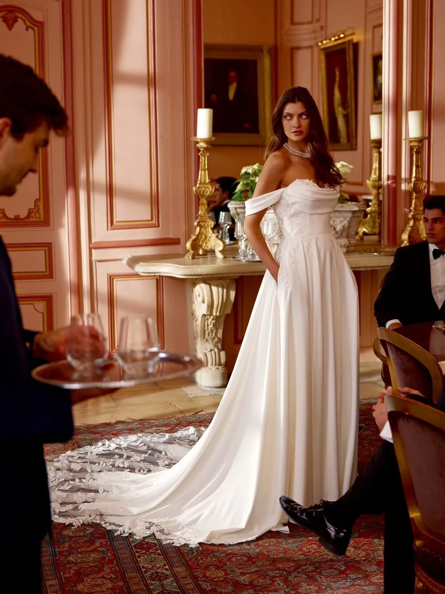 J U L I A N N A  by Justin Alexander!!! 🤍🤍🤍
...
3 words: Timeless, Elegant &amp; Romantic 😍
...
In store in Off White/Ivory Size 22
...
Available to order in Off White/Ivory only in sizes 0 to 30.
...
Book your appointment today to try our new br