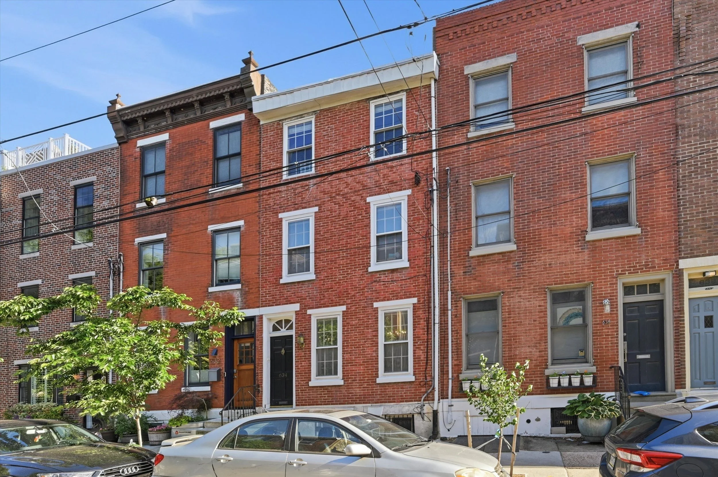 01-634 Catharine St_01.jpg