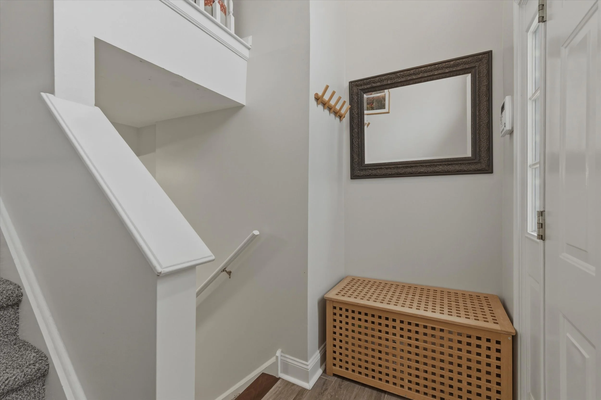 03-102 Campbell Dr_03.jpg