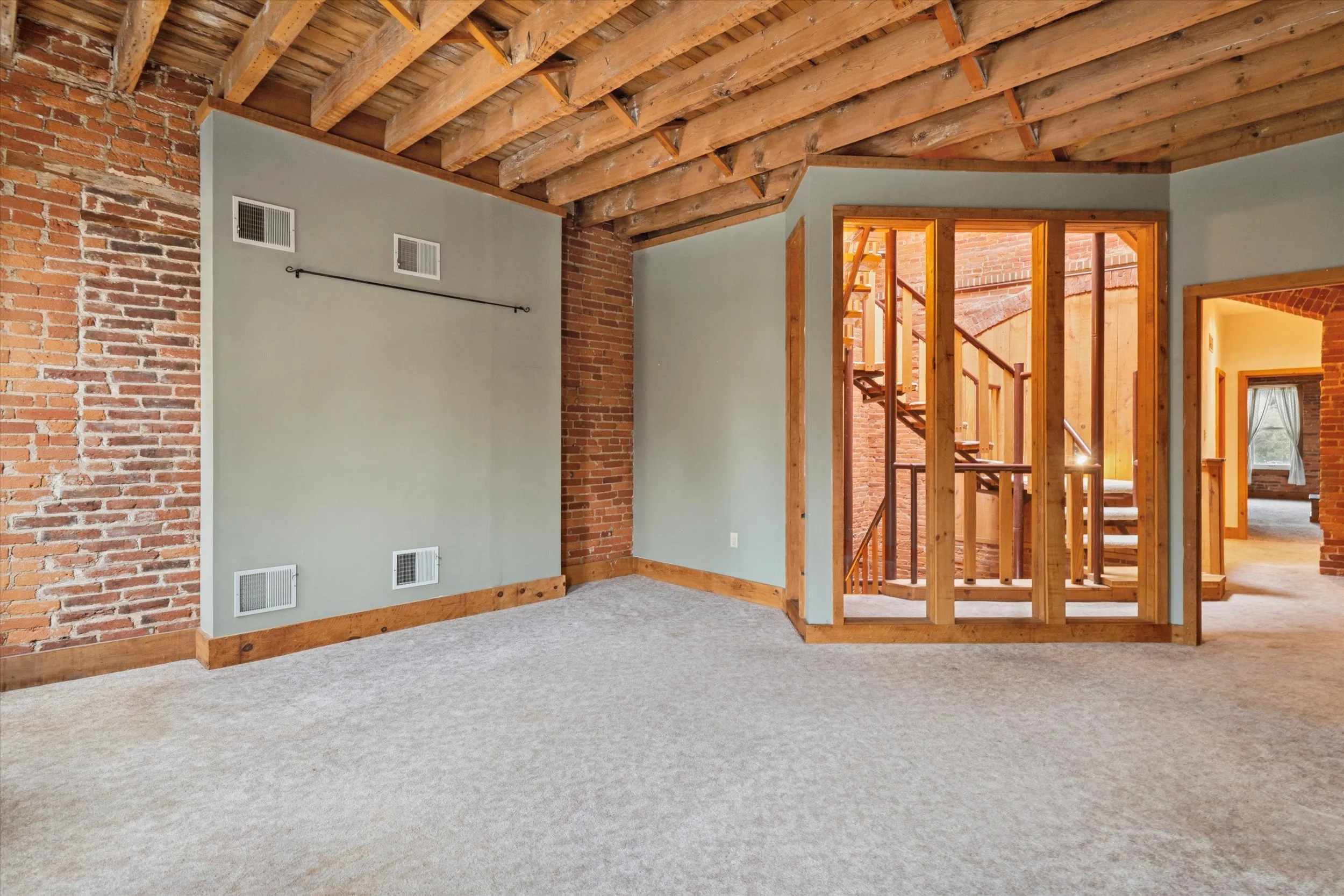 29-409 Lancaster Ave_29.jpg