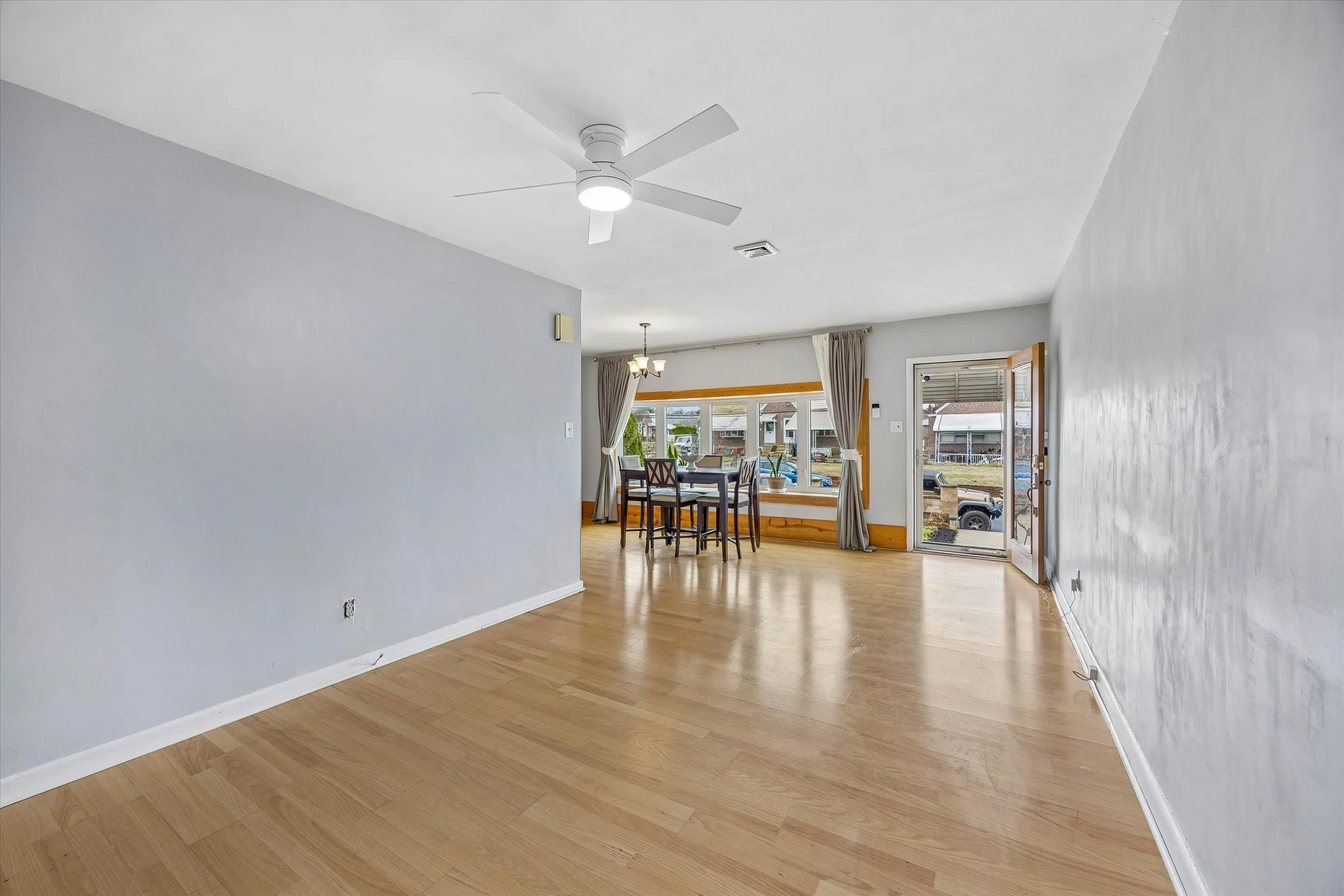 08-1804 Mower St_08.jpg