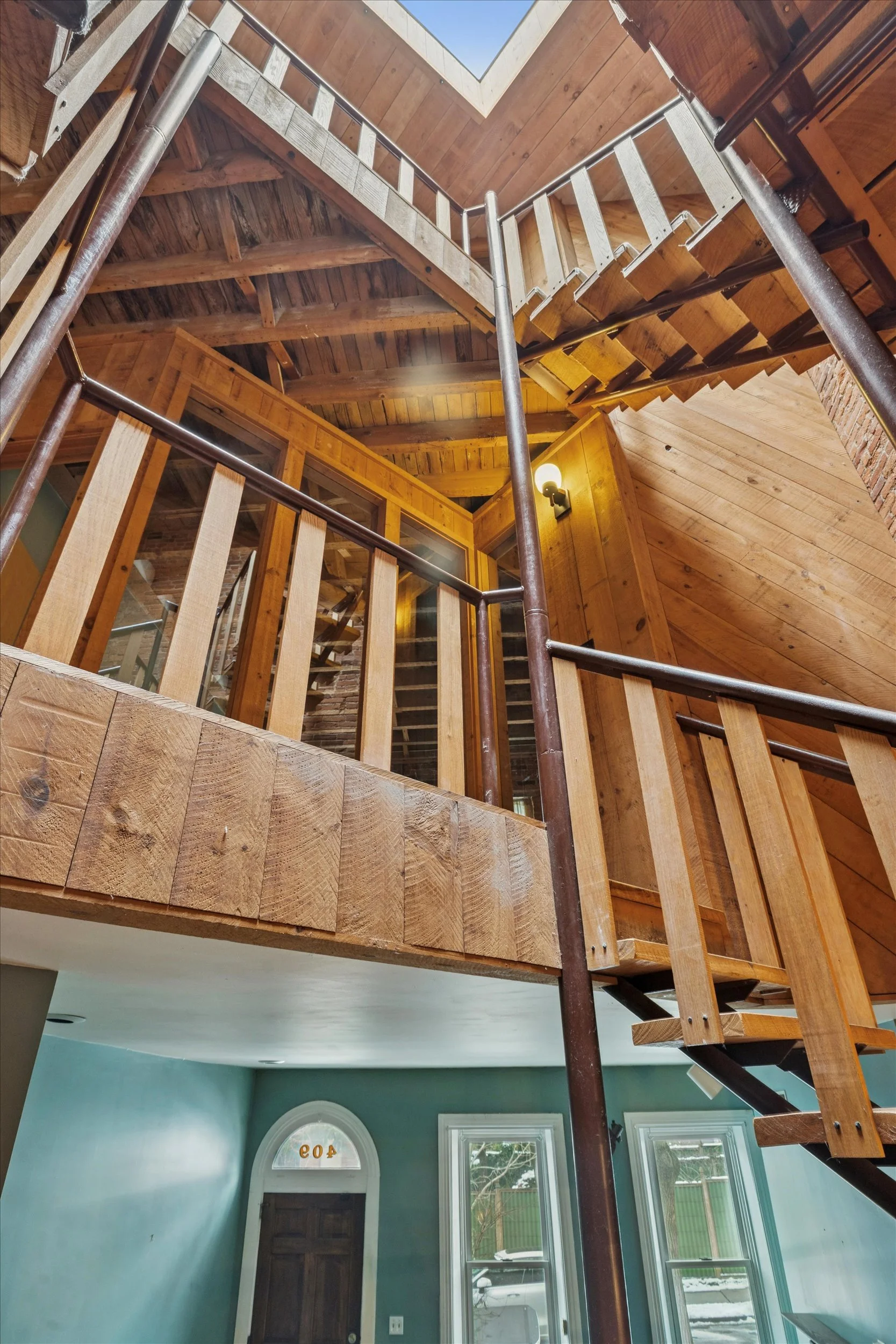 25-409 Lancaster Ave_25.jpg