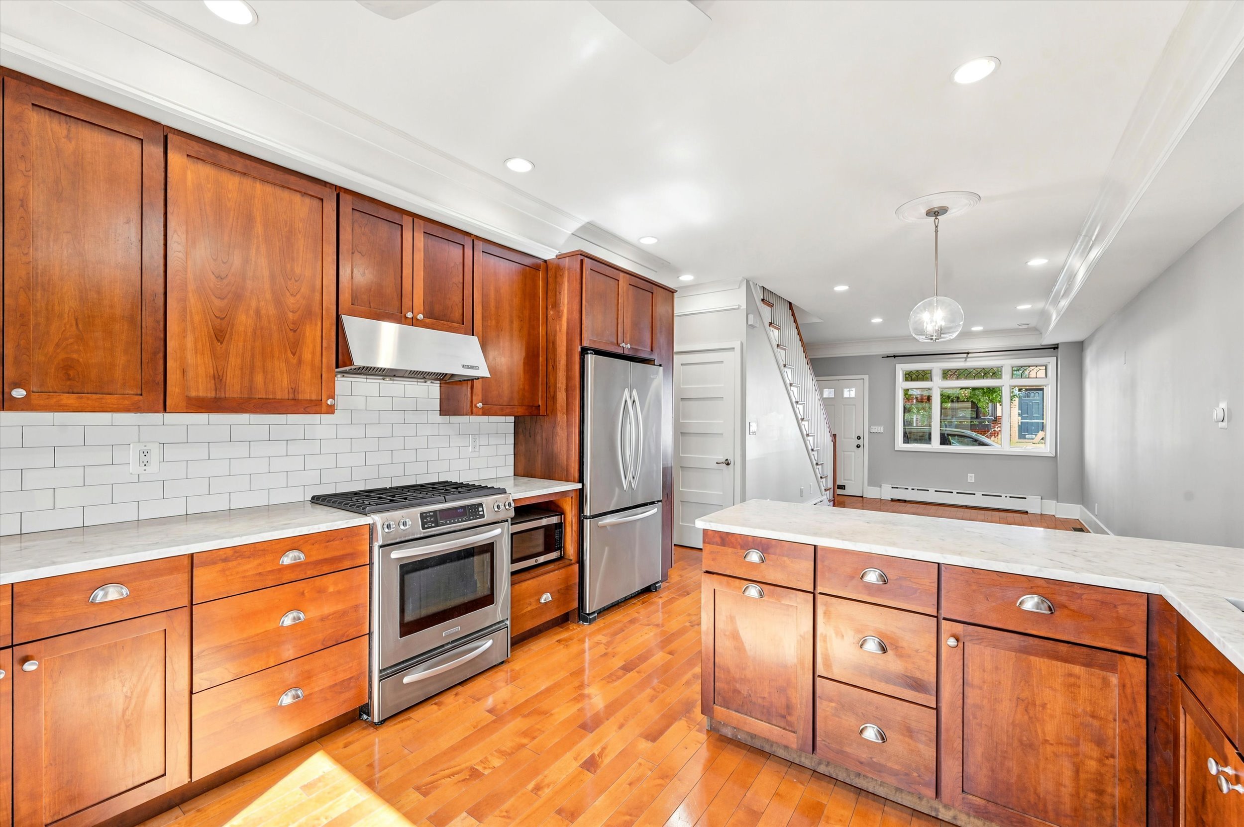 11-760 S 6th St_11.jpg