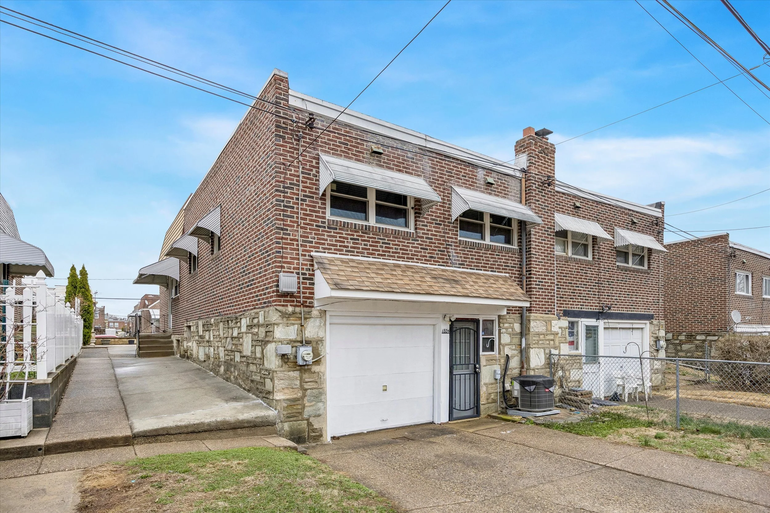 25-1804 Mower St_25.jpg