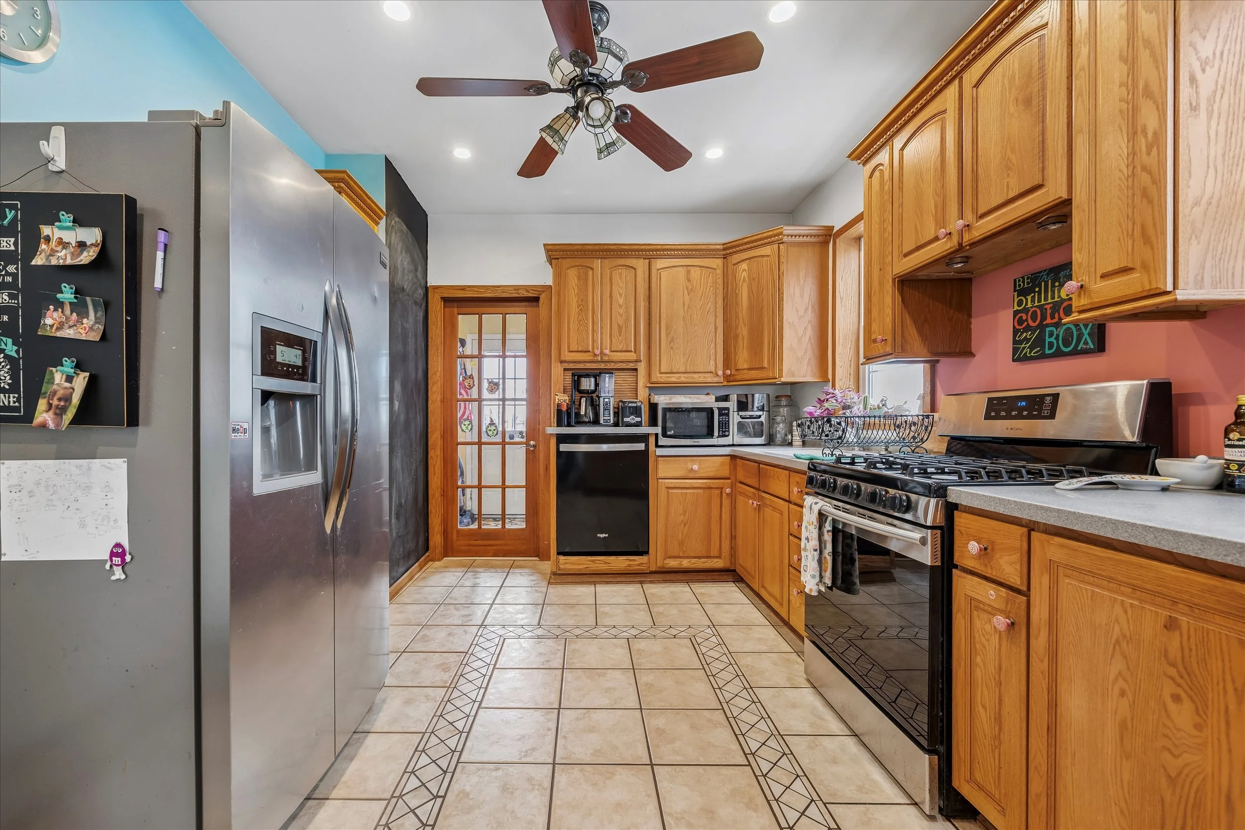 12-568 Hermitage St_12.jpg