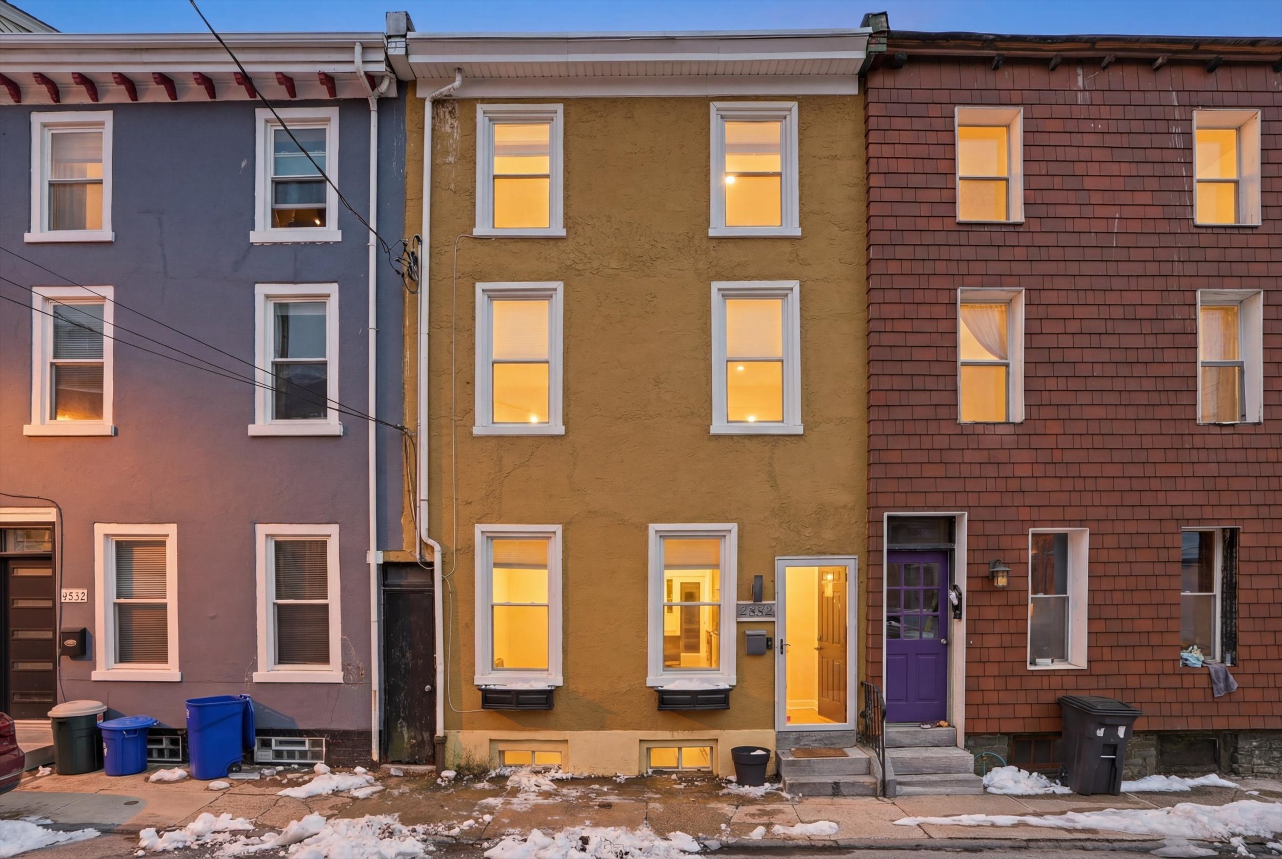 26-4534 Ritchie St_26.jpg