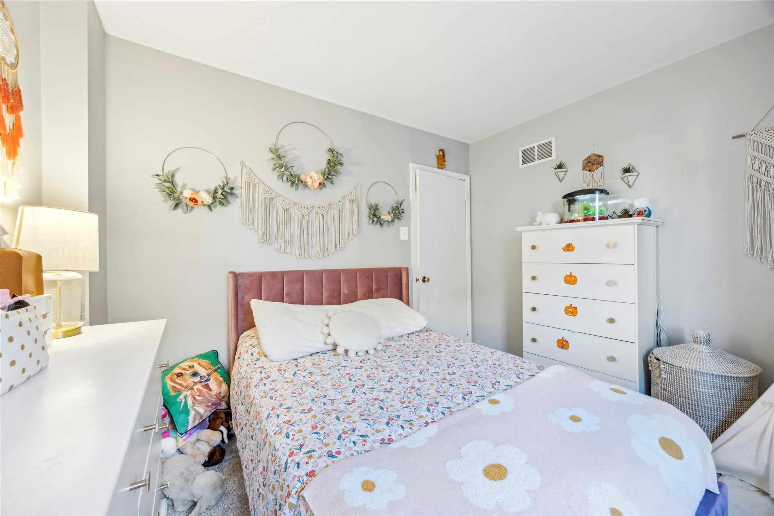 22-7014 Matthias St22.jpg