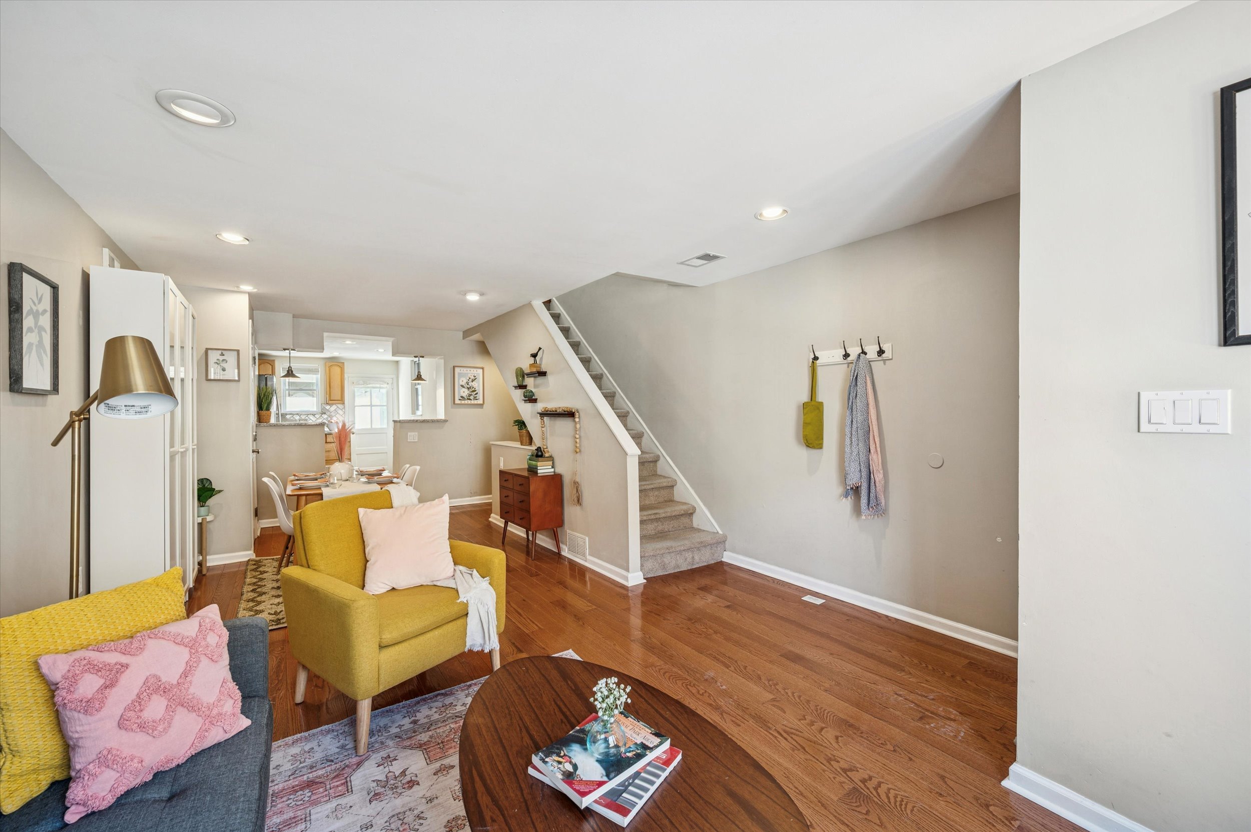 08-1913 S Iseminger St_08.jpg