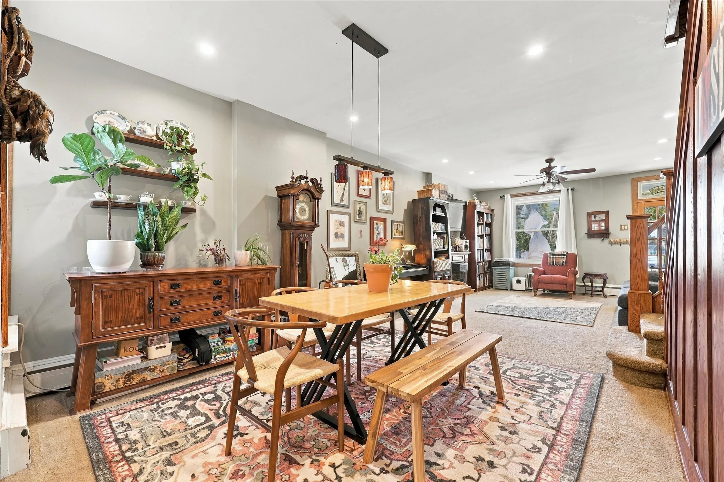 08-568 Hermitage St_08.jpg