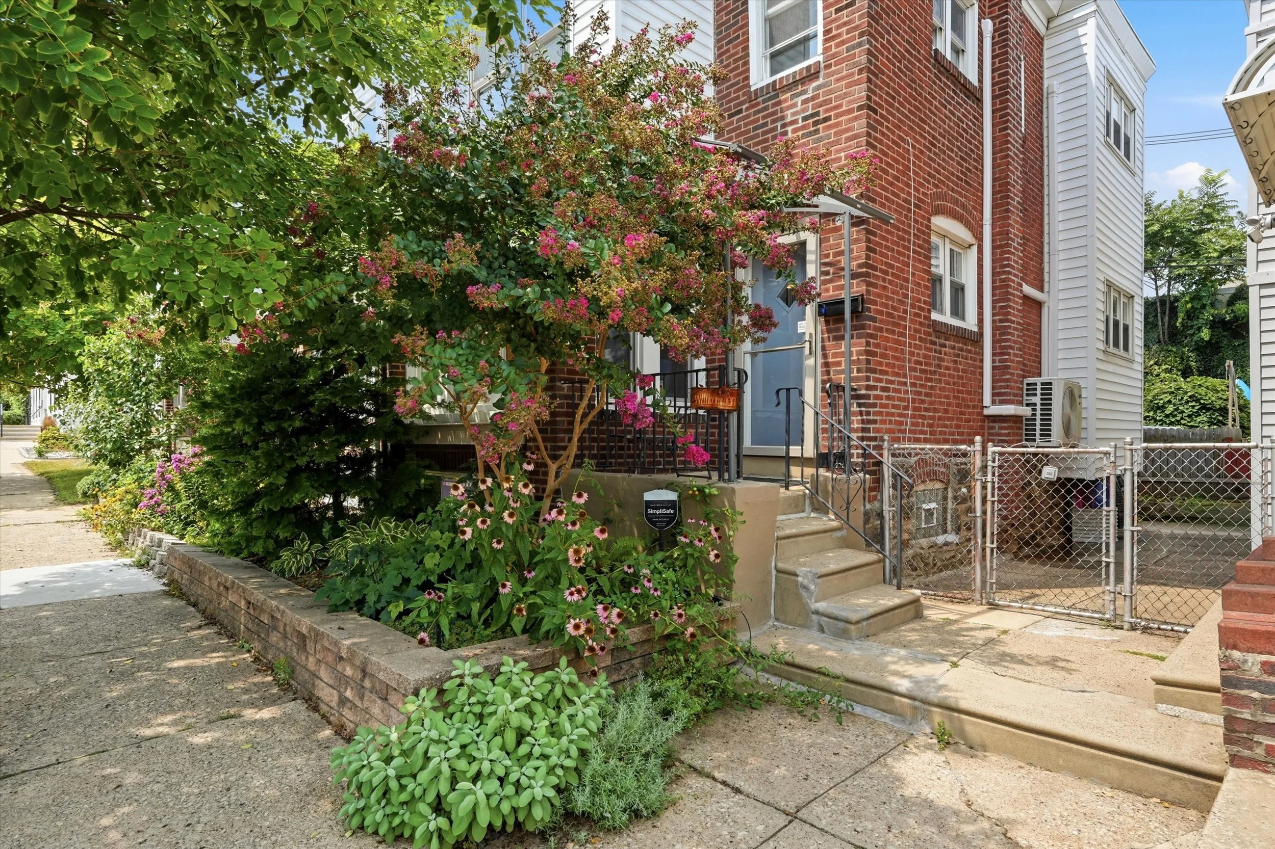 02-512GerhardSt_02.jpg