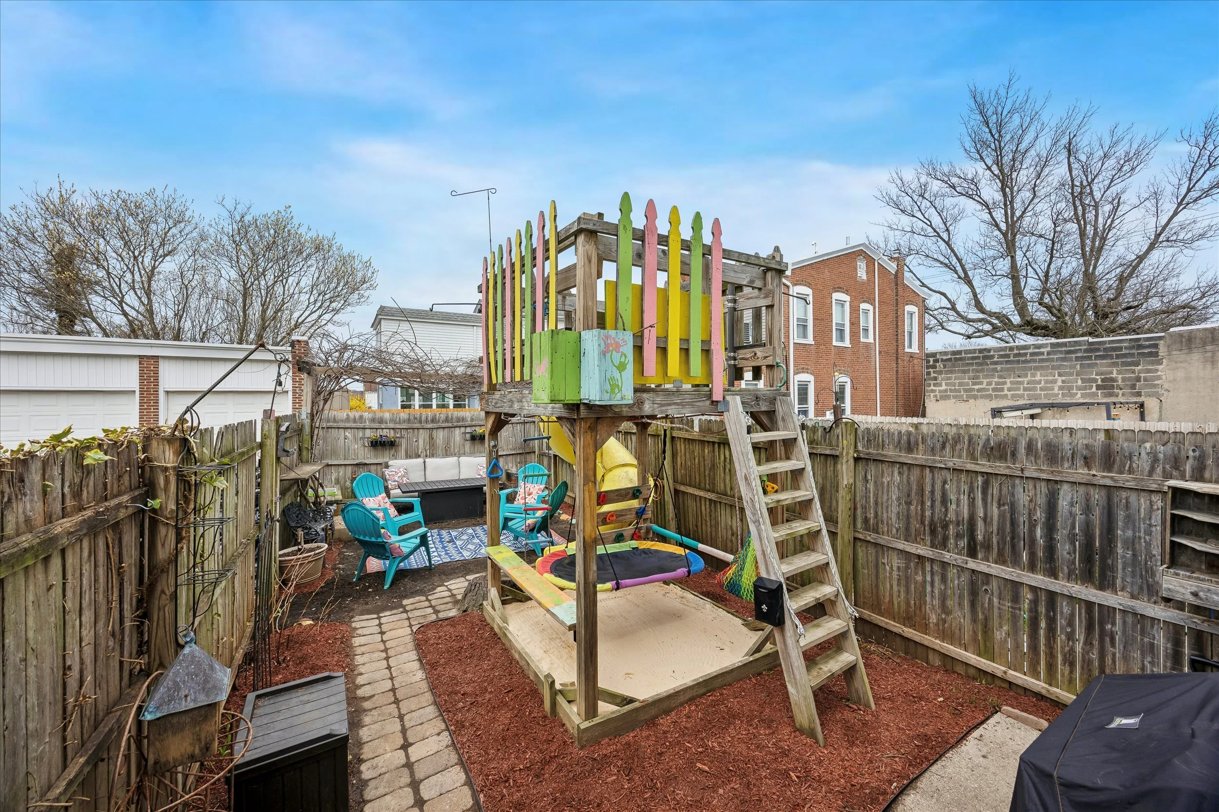 31-568 Hermitage St_31.jpg