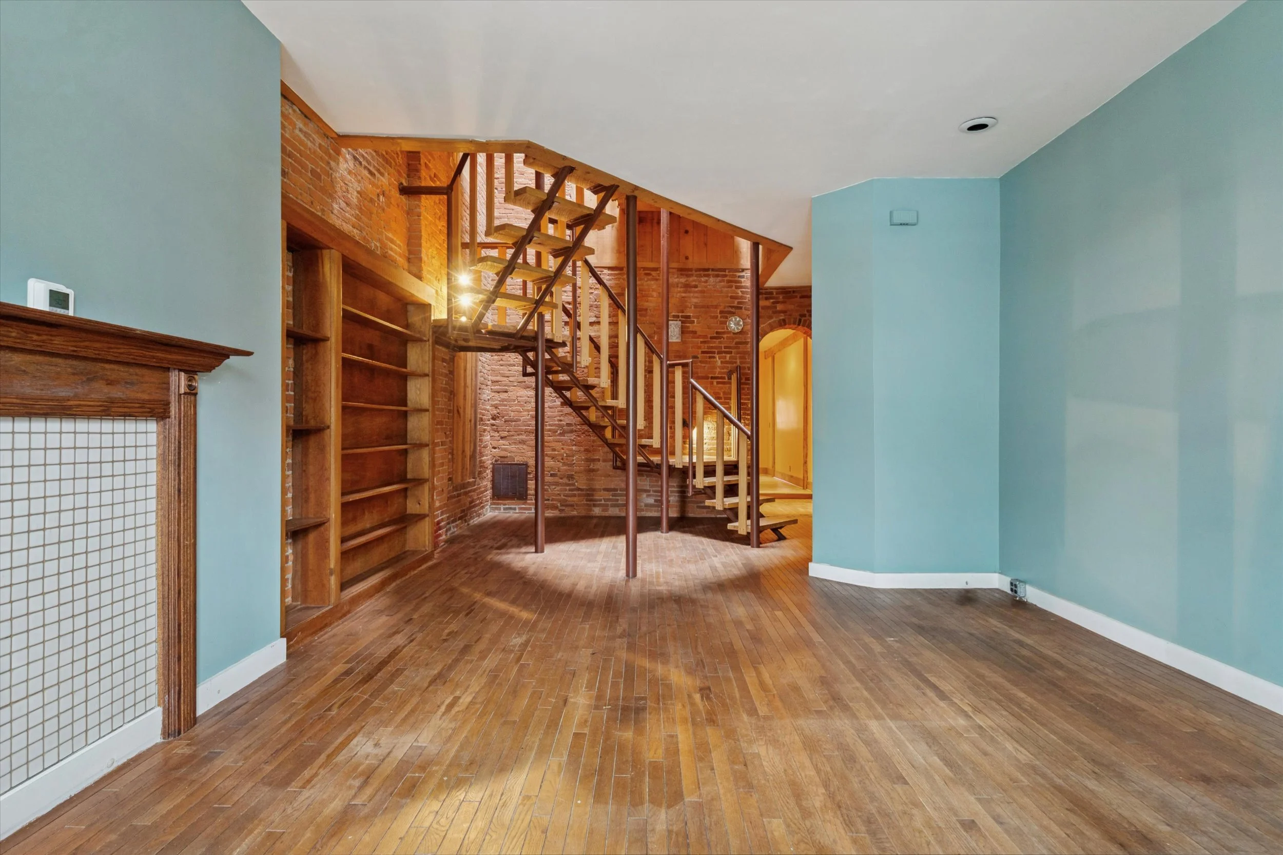 08-409 Lancaster Ave_08.jpg