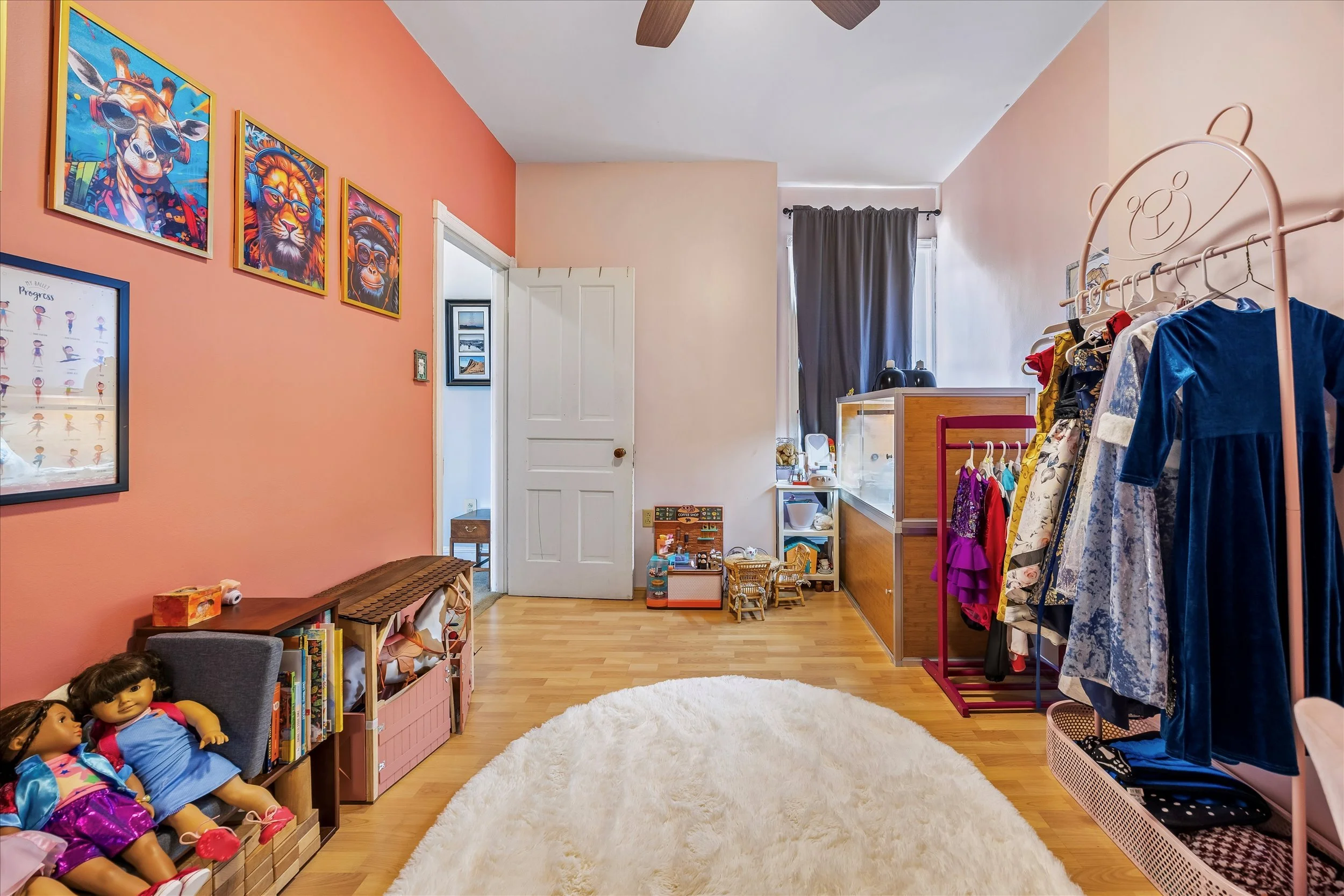 27-568 Hermitage St_27.jpg