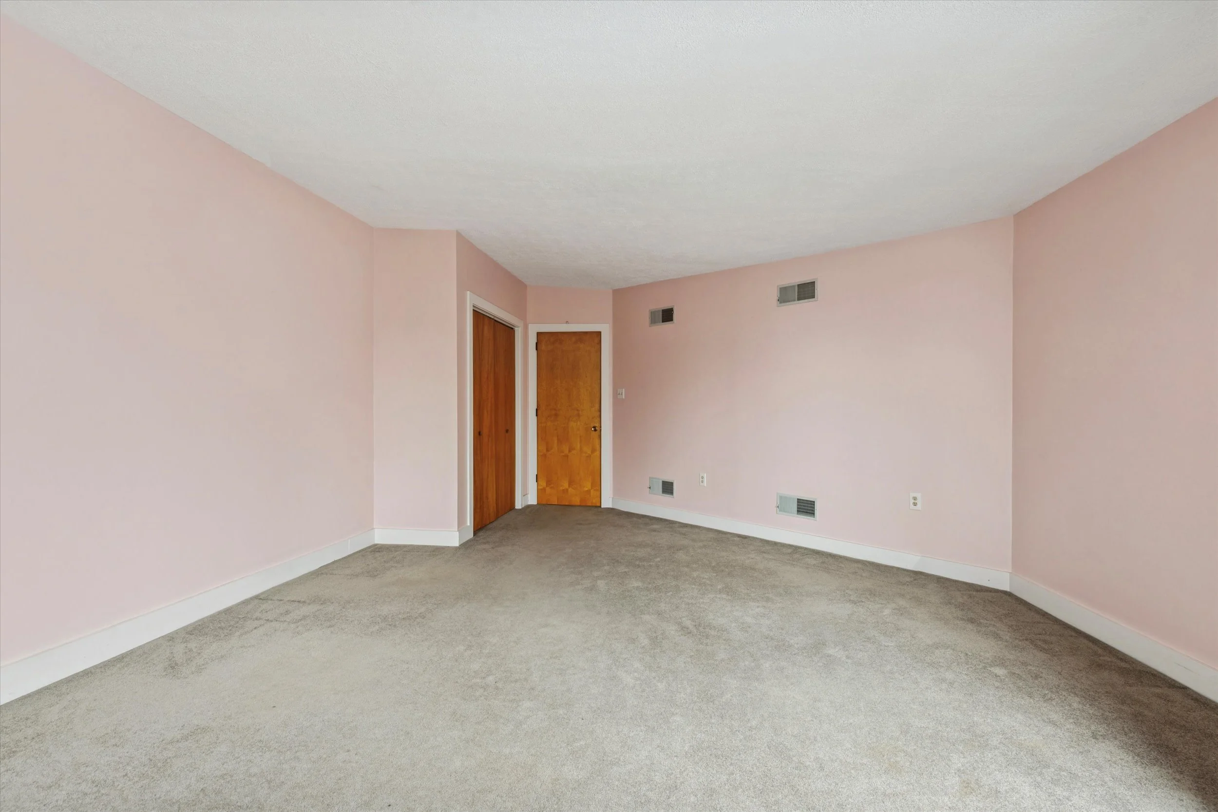 41-409 Lancaster Ave_41.jpg