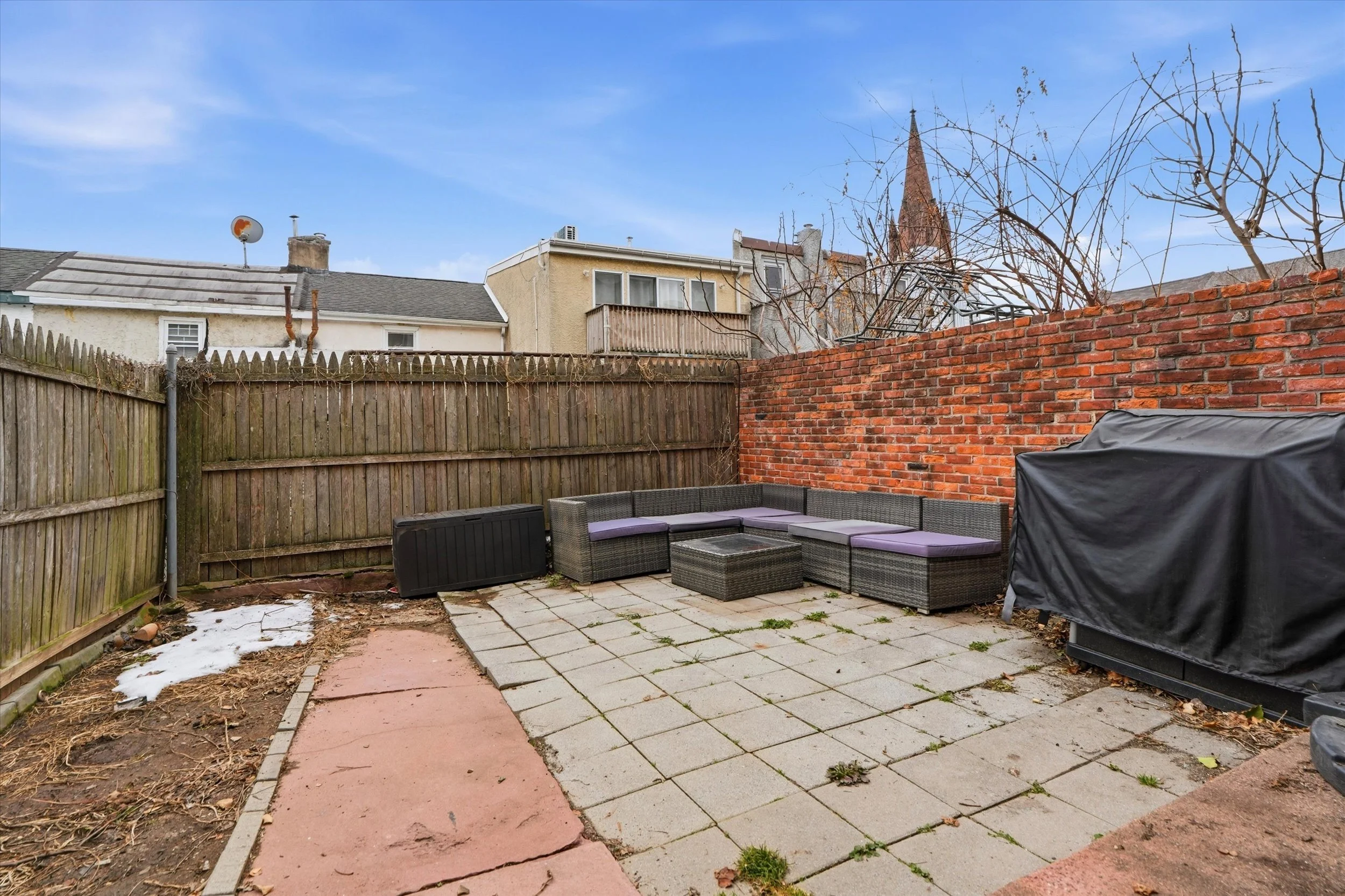 25-4534 Ritchie St_25.jpg