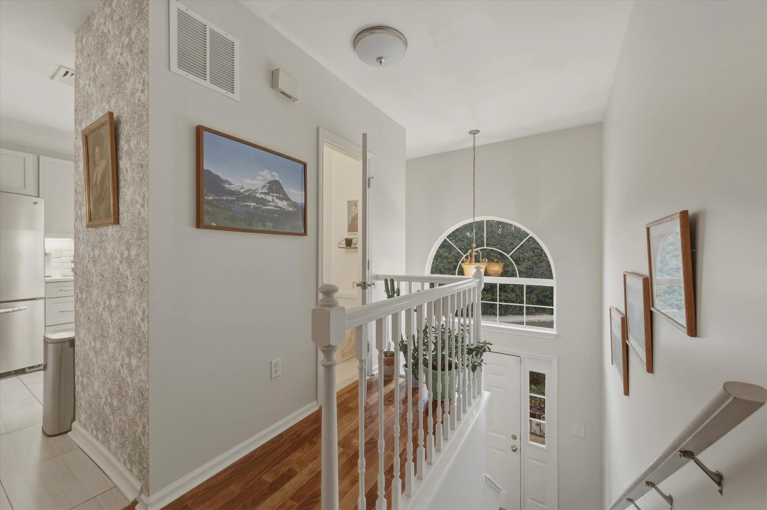 04-102 Campbell Dr_04.jpg