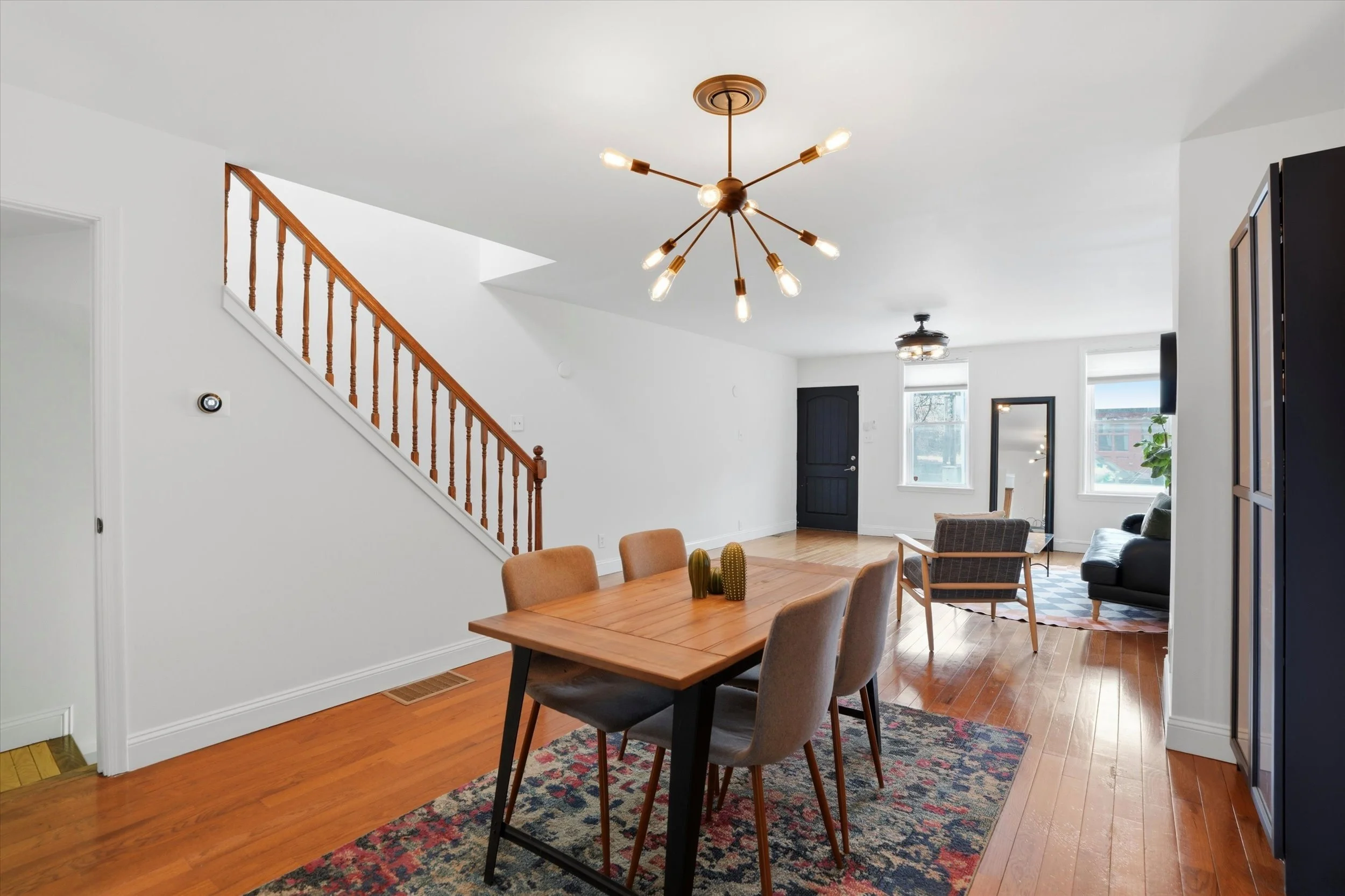 08-4534 Ritchie St_08.jpg