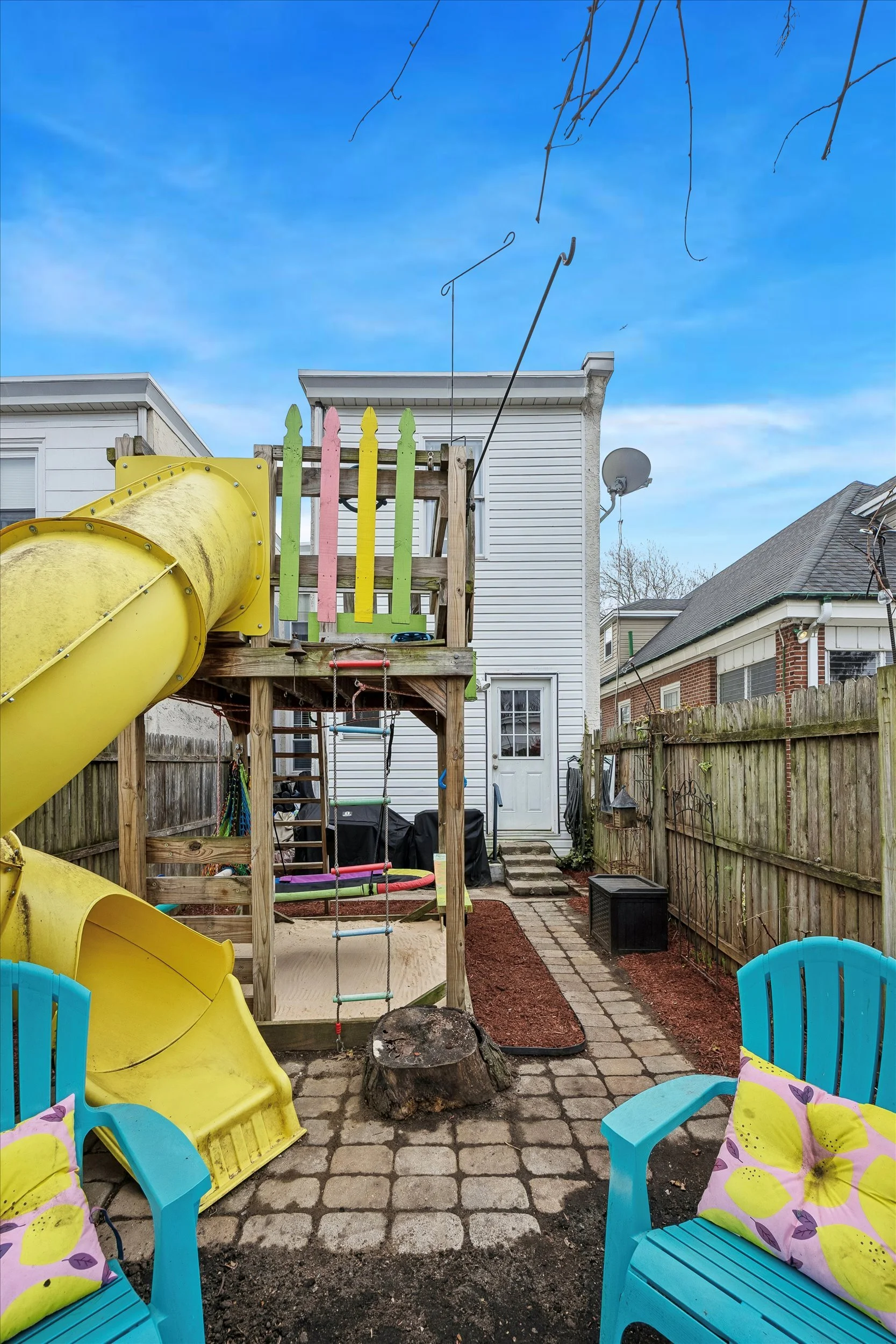 34-568 Hermitage St_34.jpg