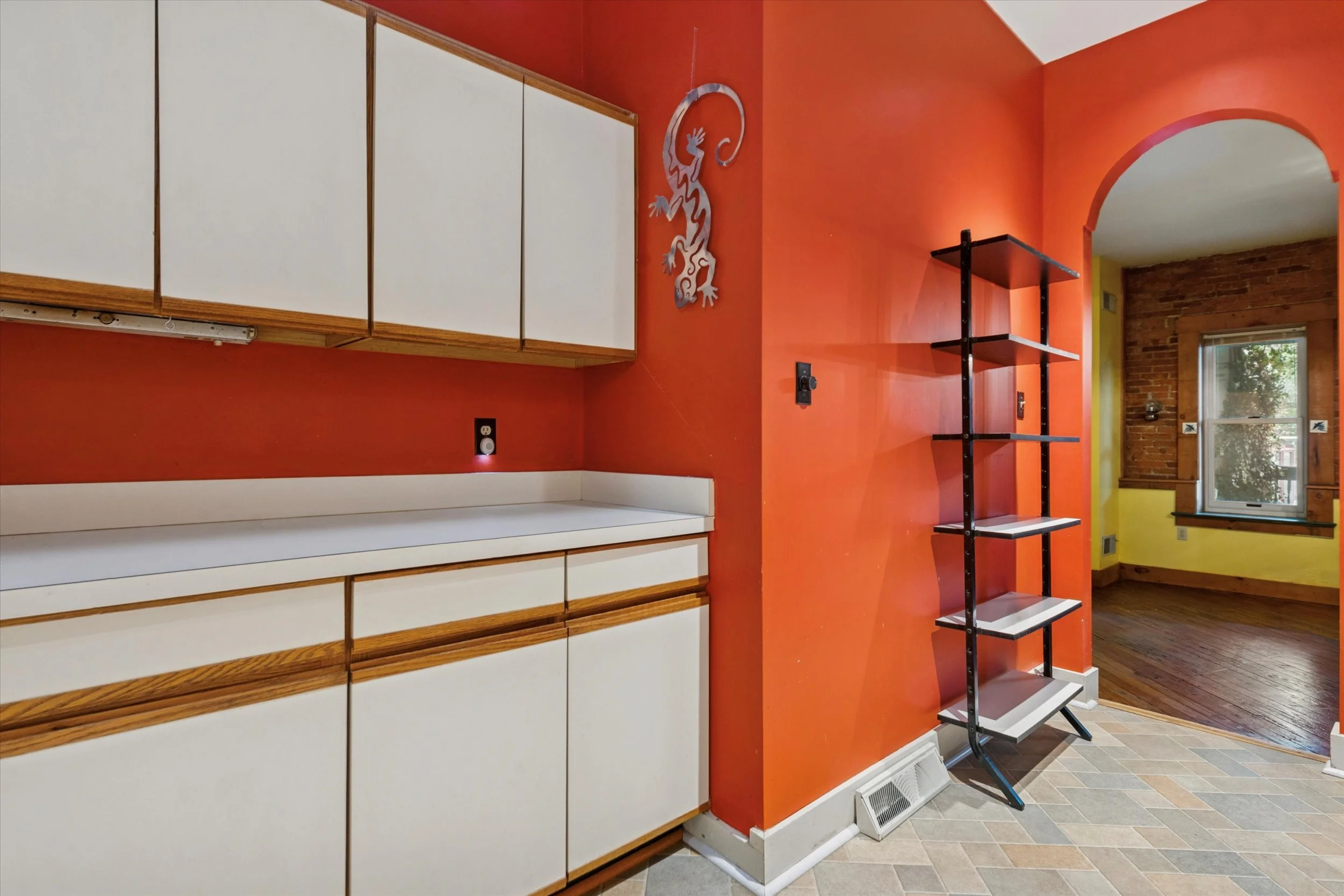 19-409 Lancaster Ave_19.jpg