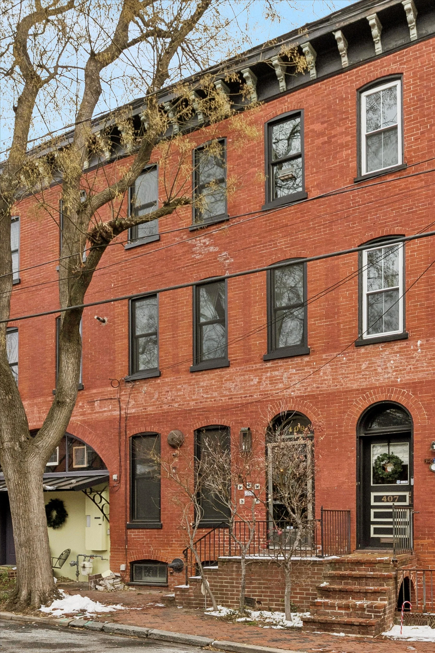 04-409 Lancaster Ave_04.jpg