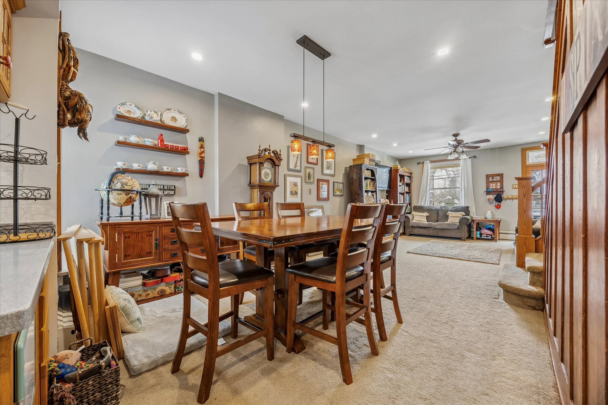10-568 Hermitage St_10.jpg