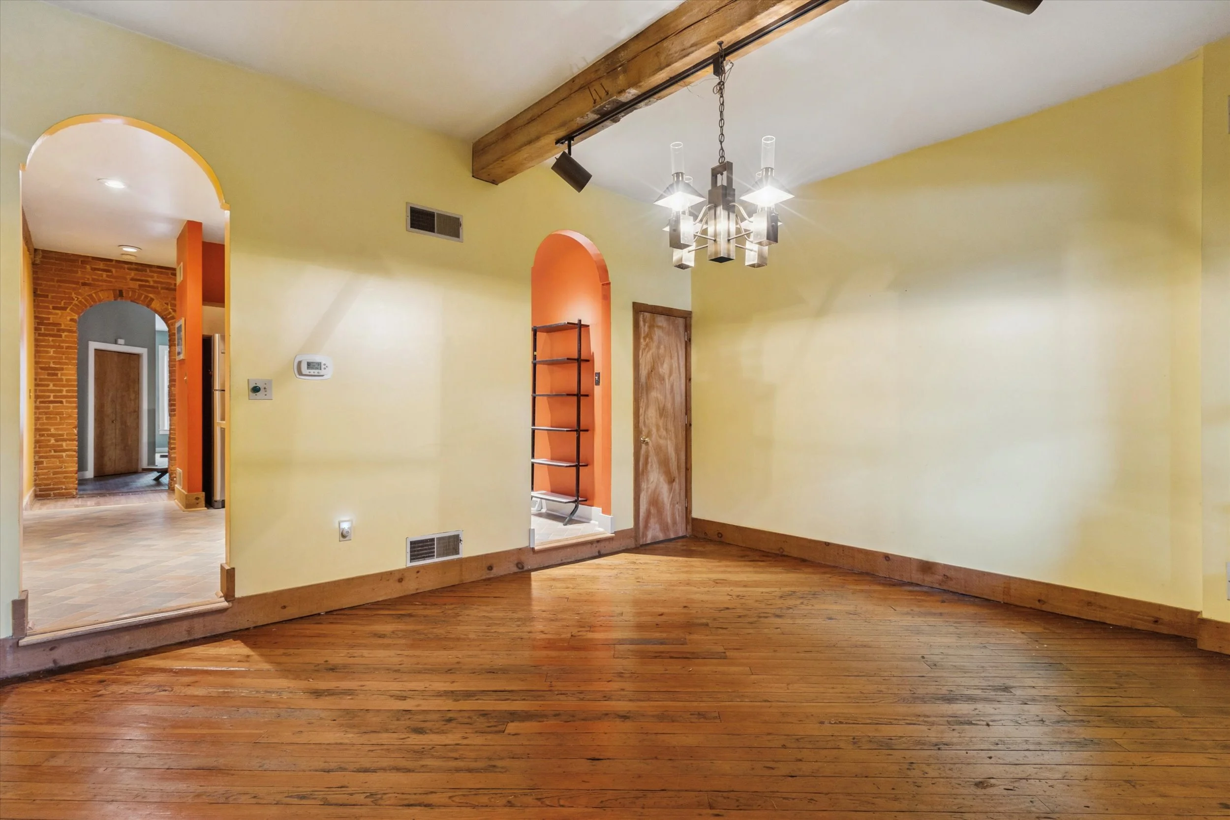 22-409 Lancaster Ave_22.jpg