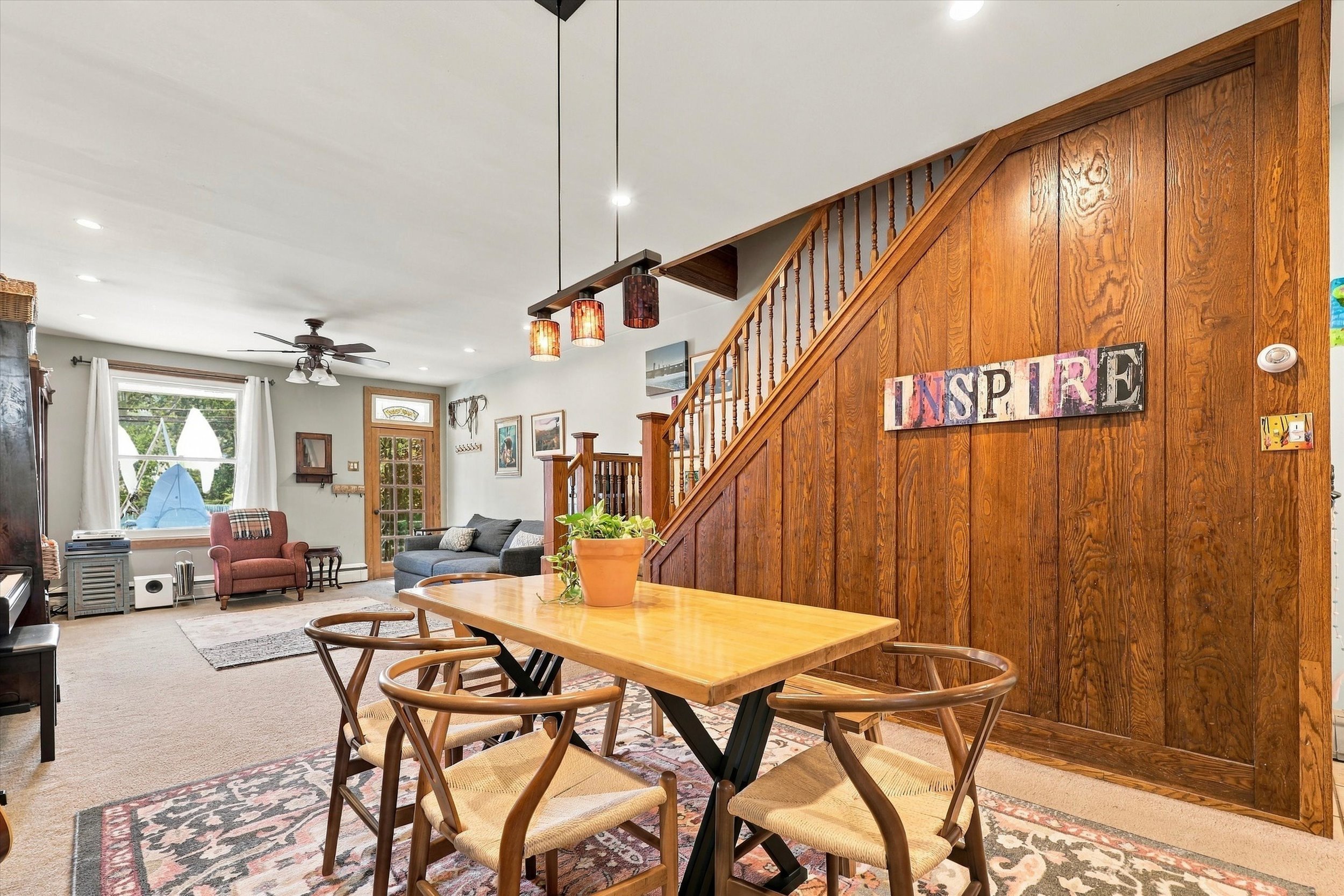 09-568 Hermitage St_09.jpg