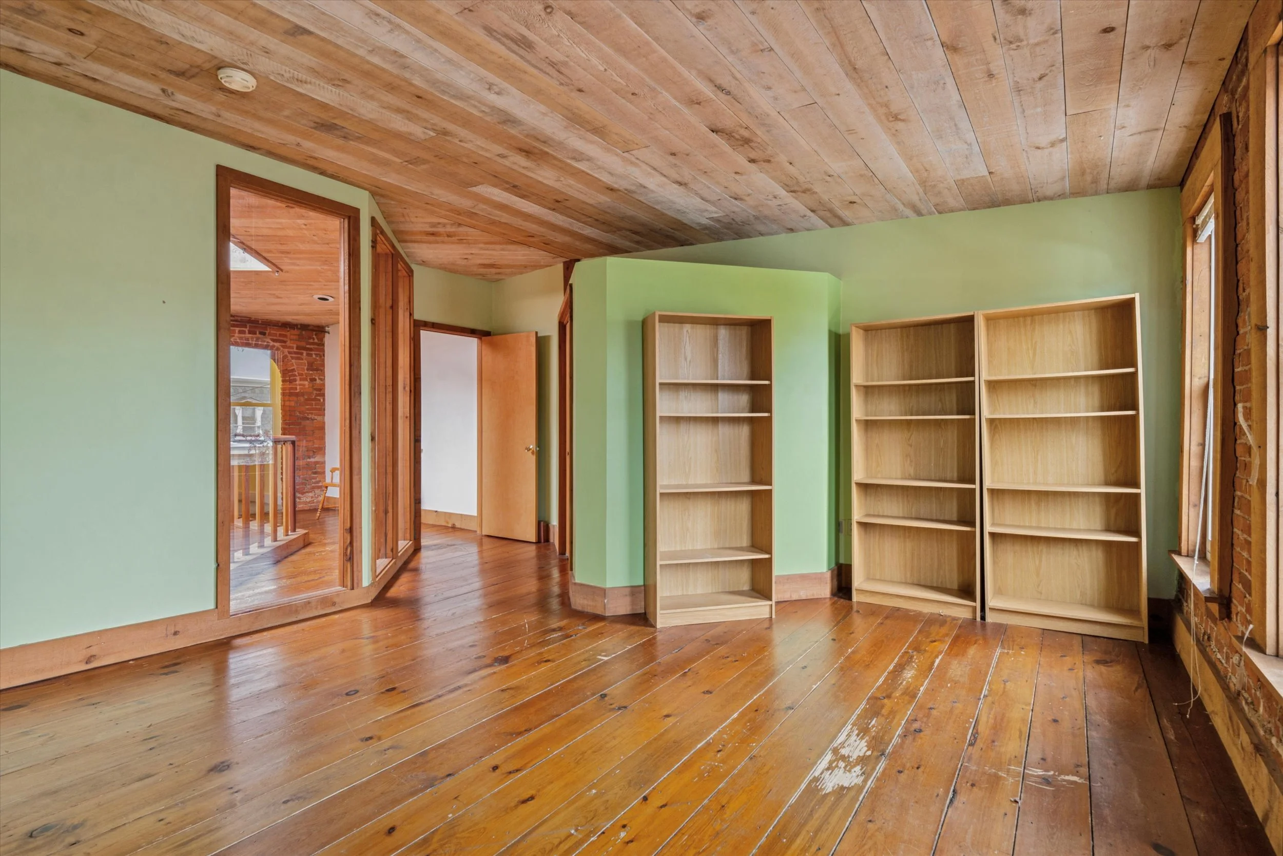 46-409 Lancaster Ave_46.jpg