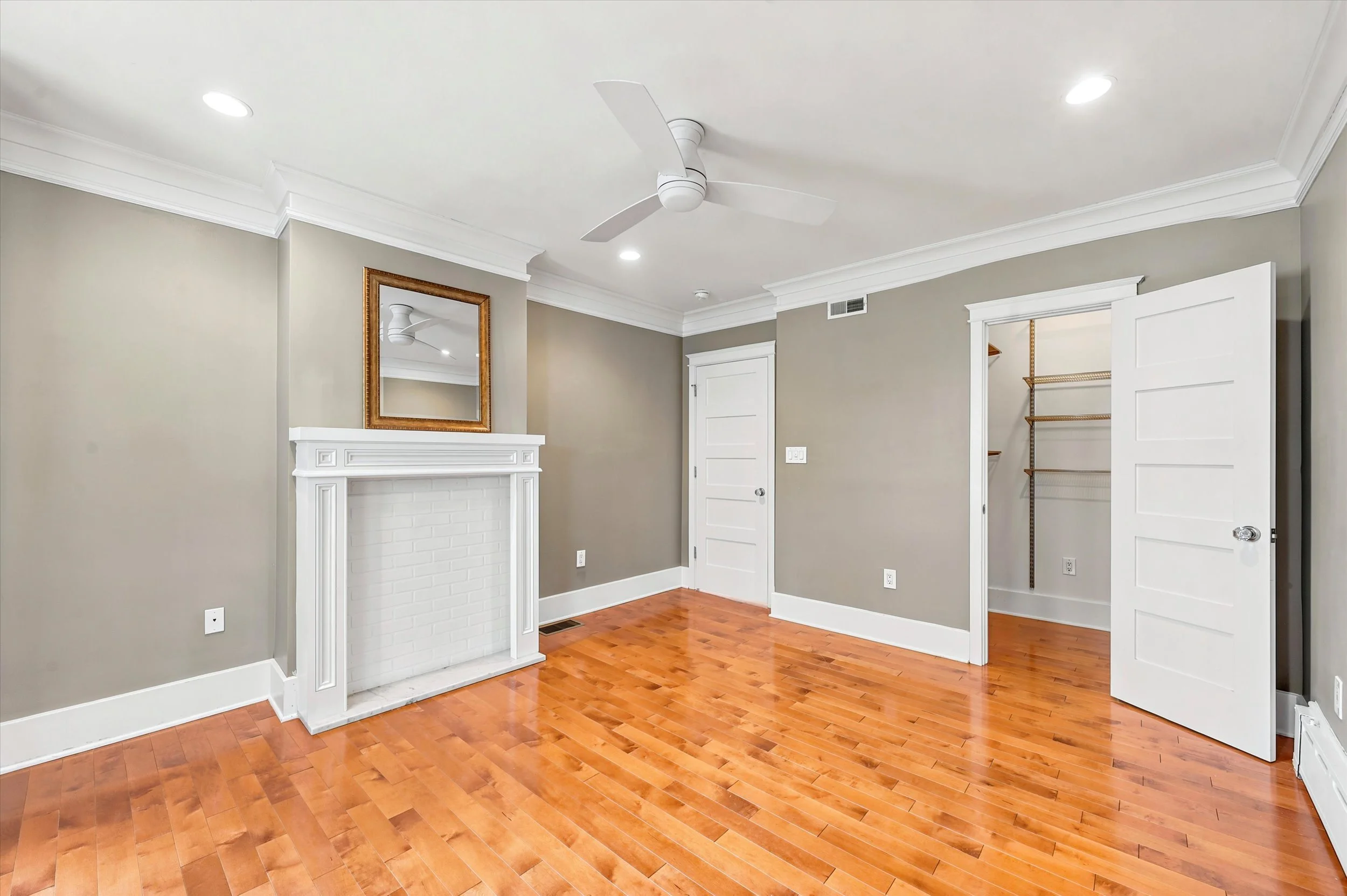 15-760 S 6th St_15.jpg