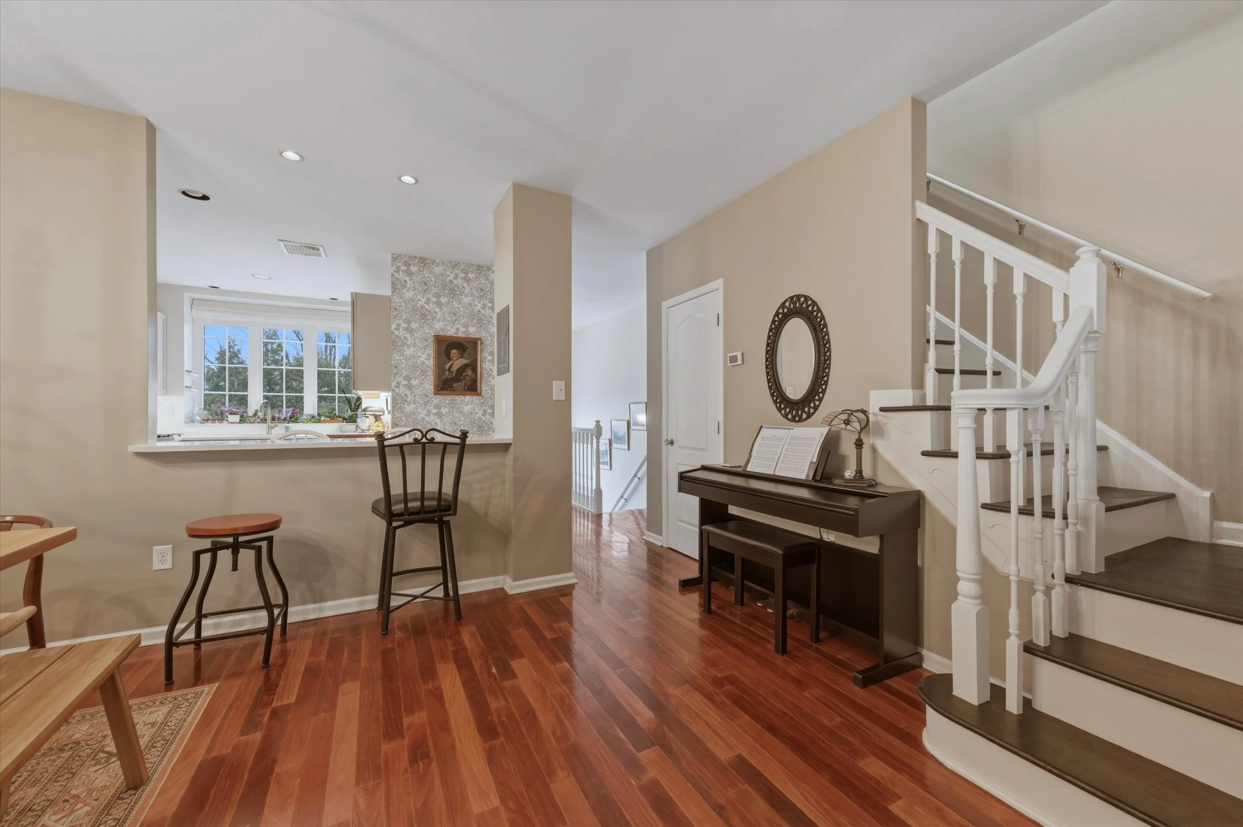 12-102 Campbell Dr_12.jpg