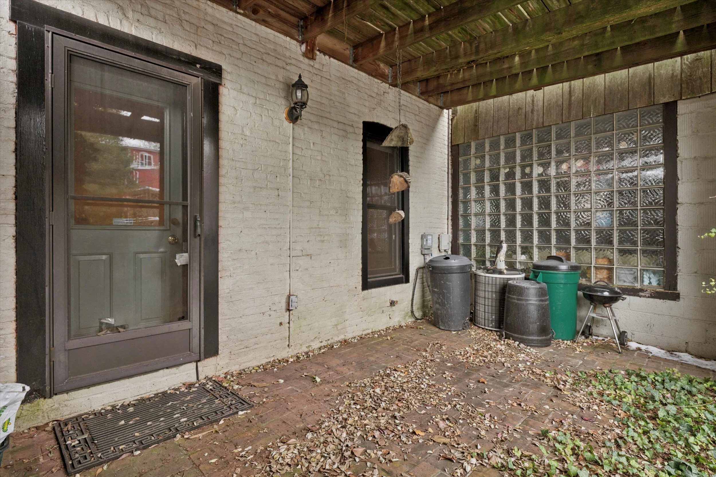 51-409 Lancaster Ave_51.jpg