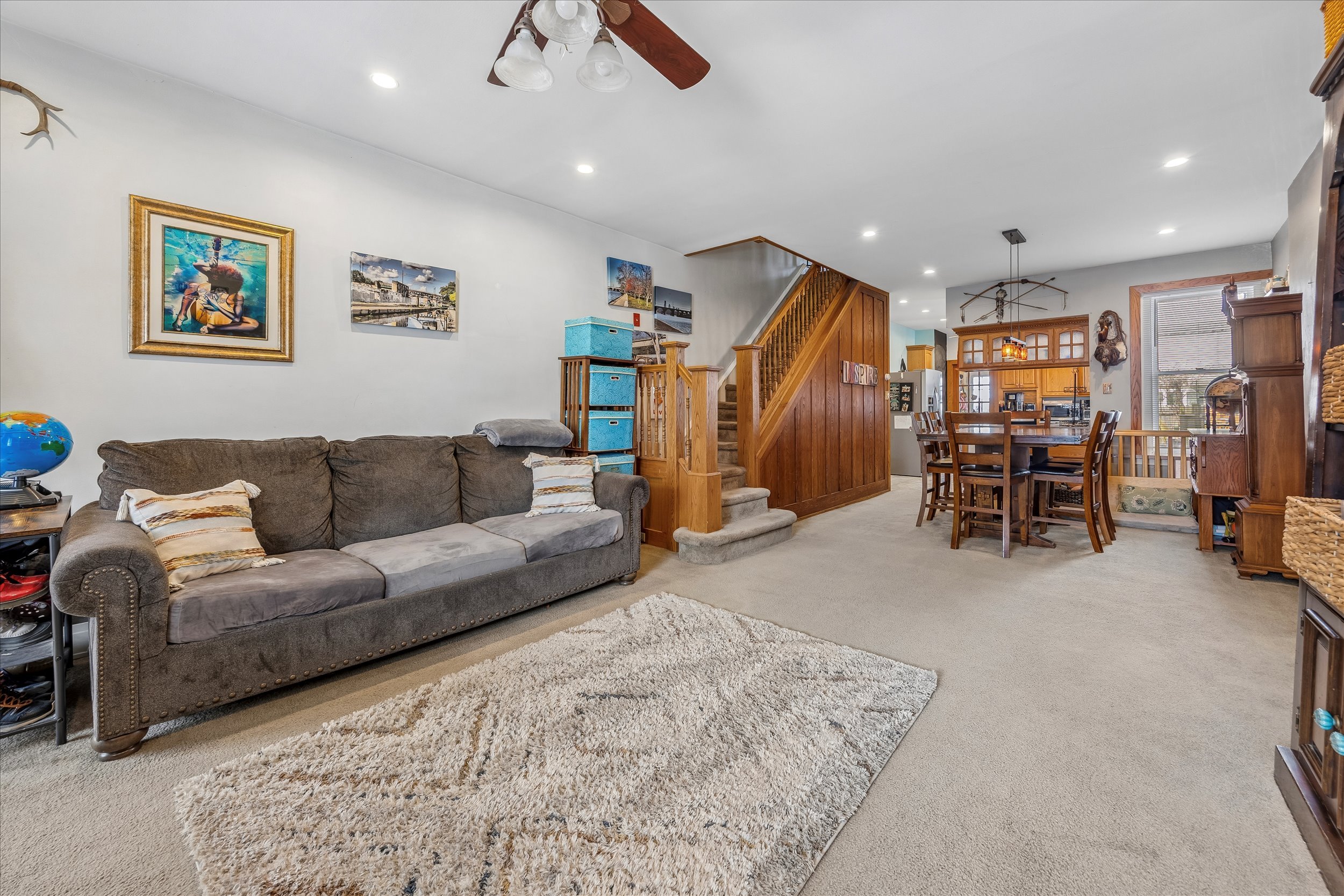 03-568 Hermitage St_03.jpg