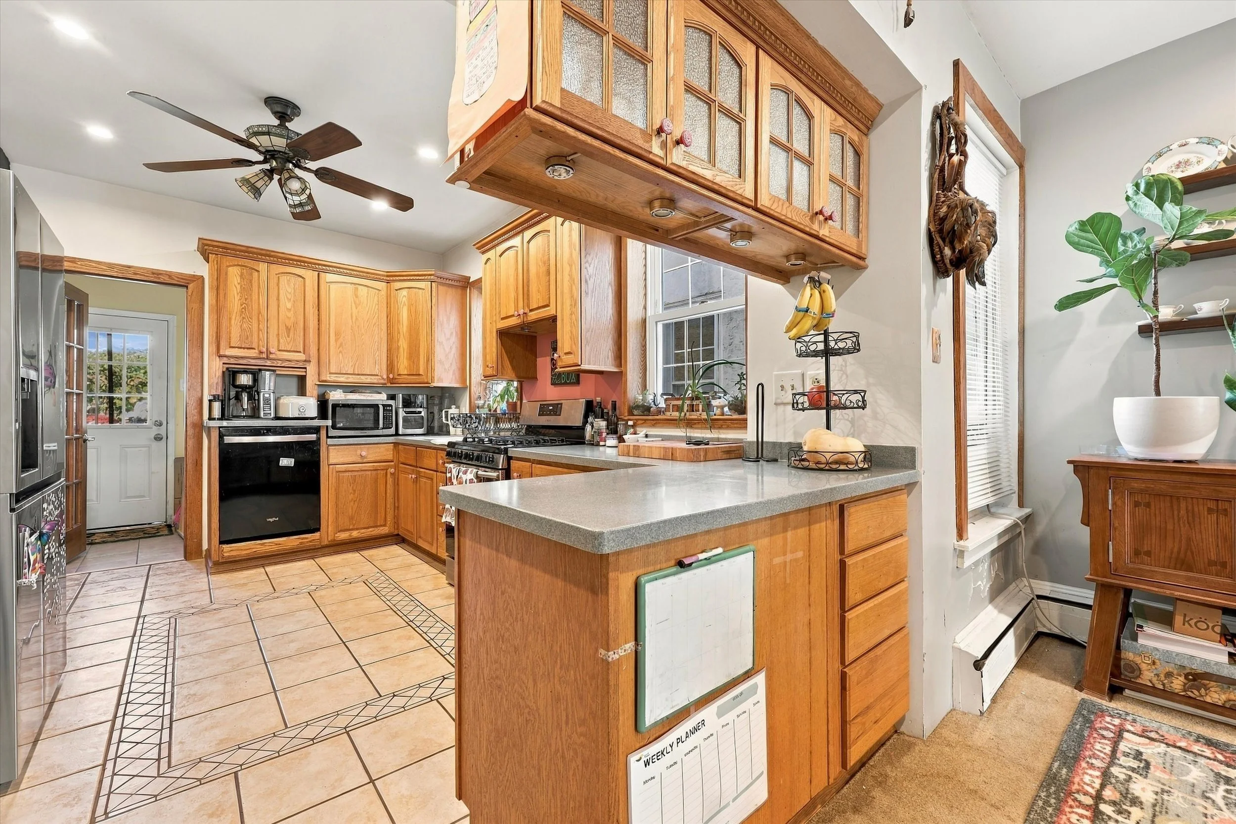 10-568 Hermitage St_10.jpg