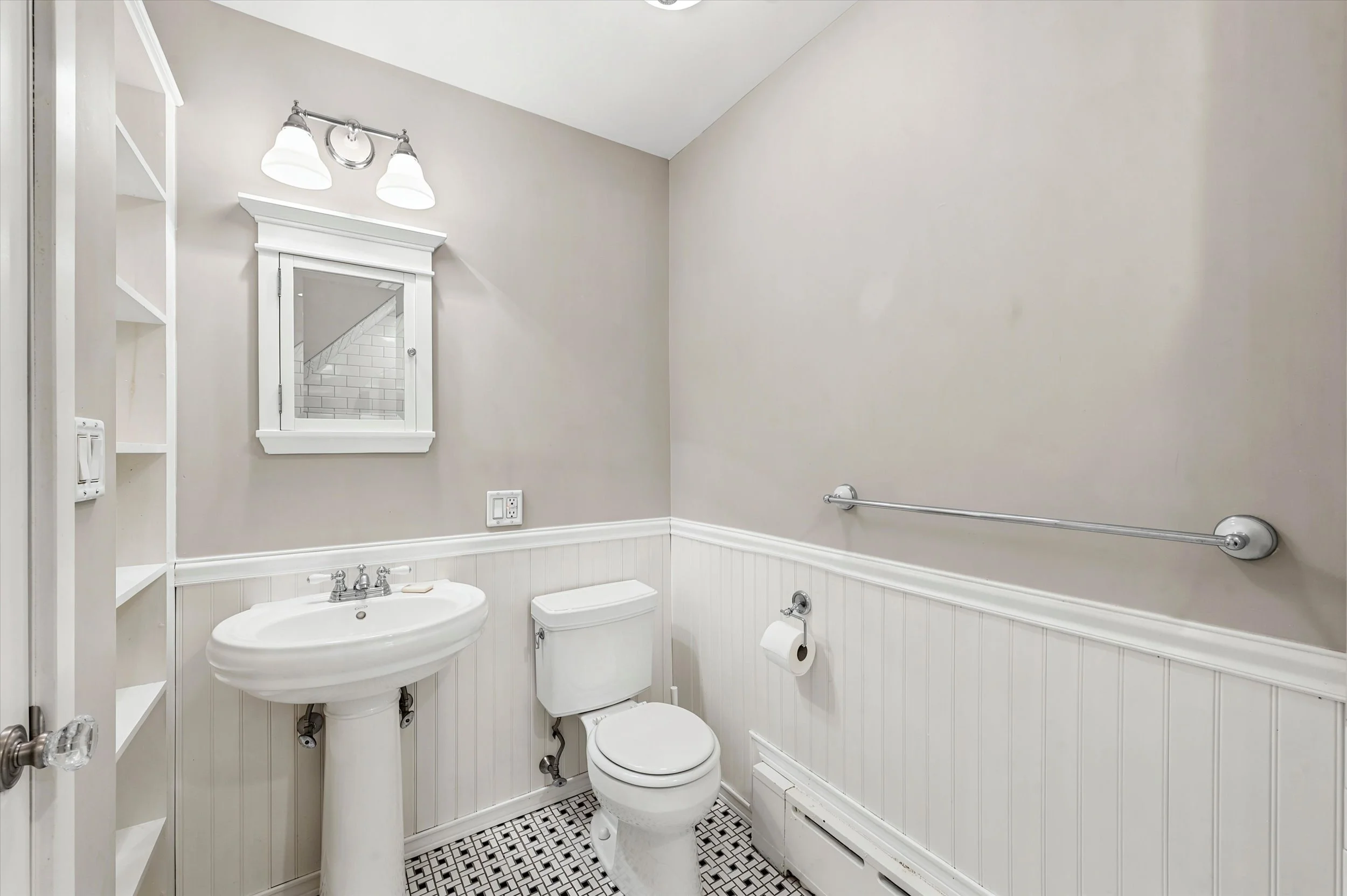 22-760 S 6th St_22.jpg