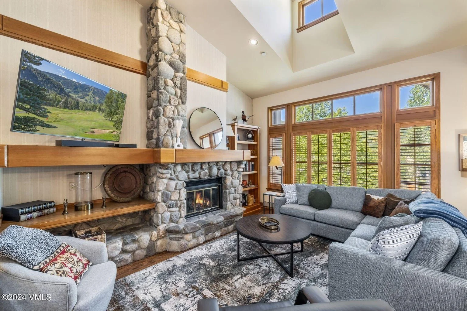 17 Meadow Court, E3 | Beaver Creek | Sold For $2,650,000 | Seller Represented