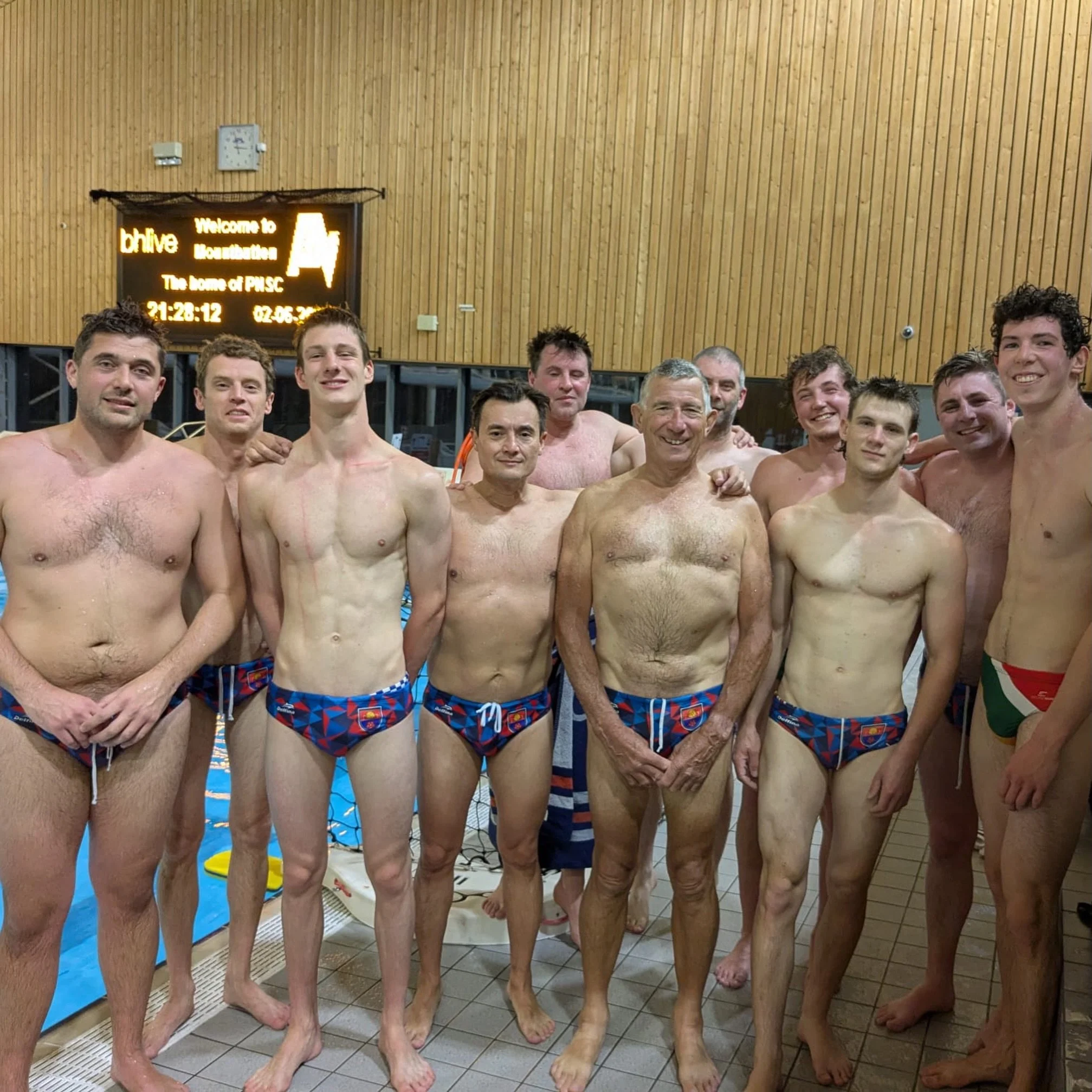 It&rsquo;s another WIN for Soton Bitter, beating Portsmouth 14-7🤽&zwj;♂️
Well done to the MVP, Will👏