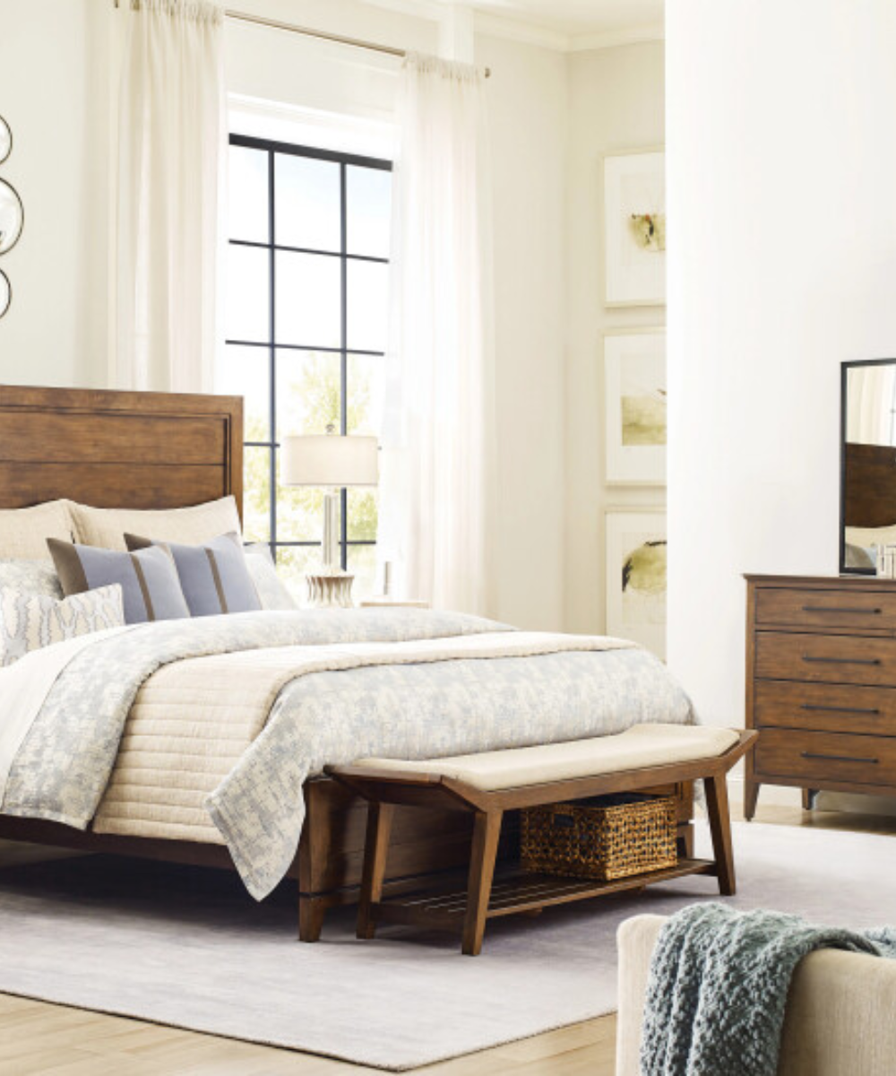 Atlas Bench Shown With Bed.png