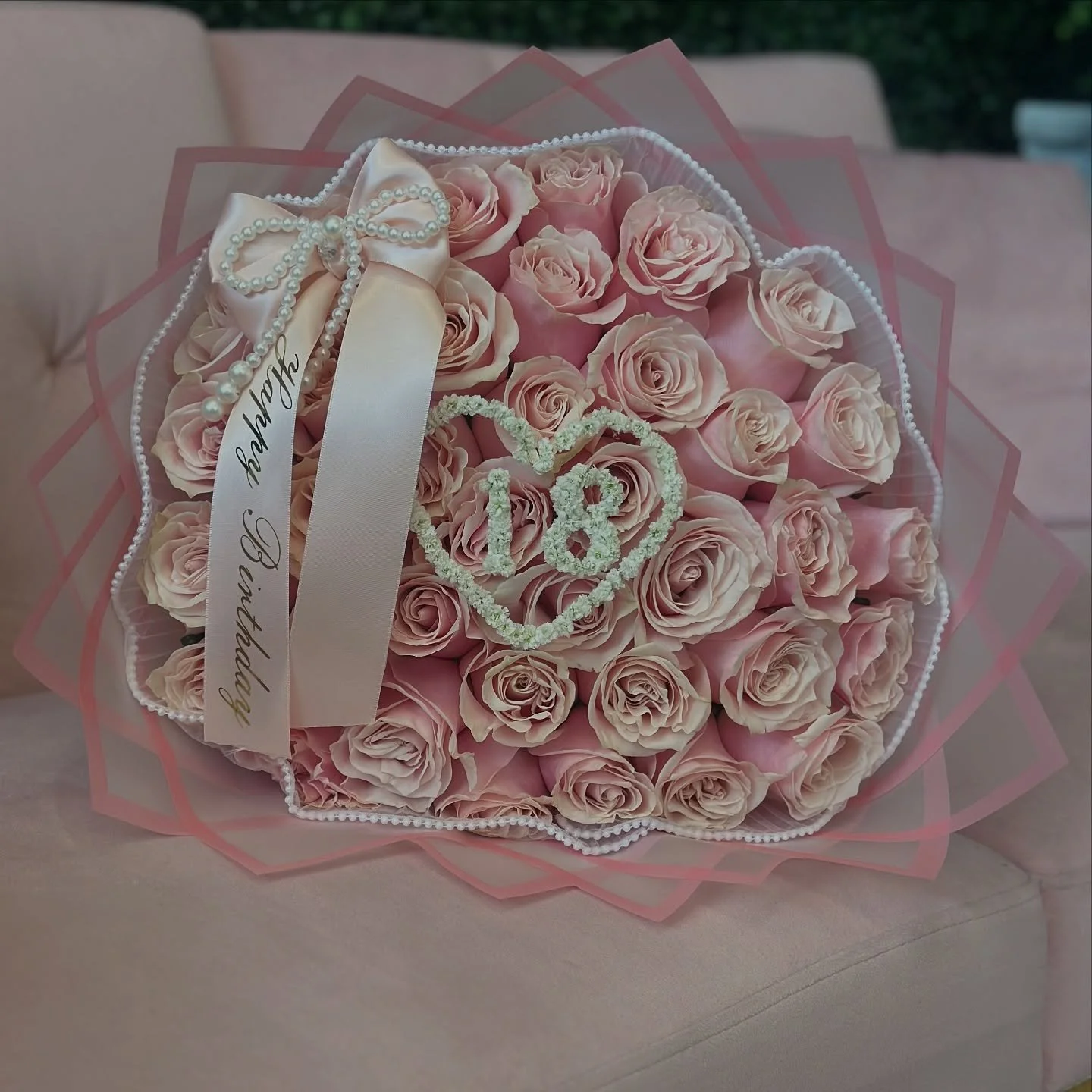 Love 💕 
#rosebouquet #flowers #birthdaybouquet #foryou