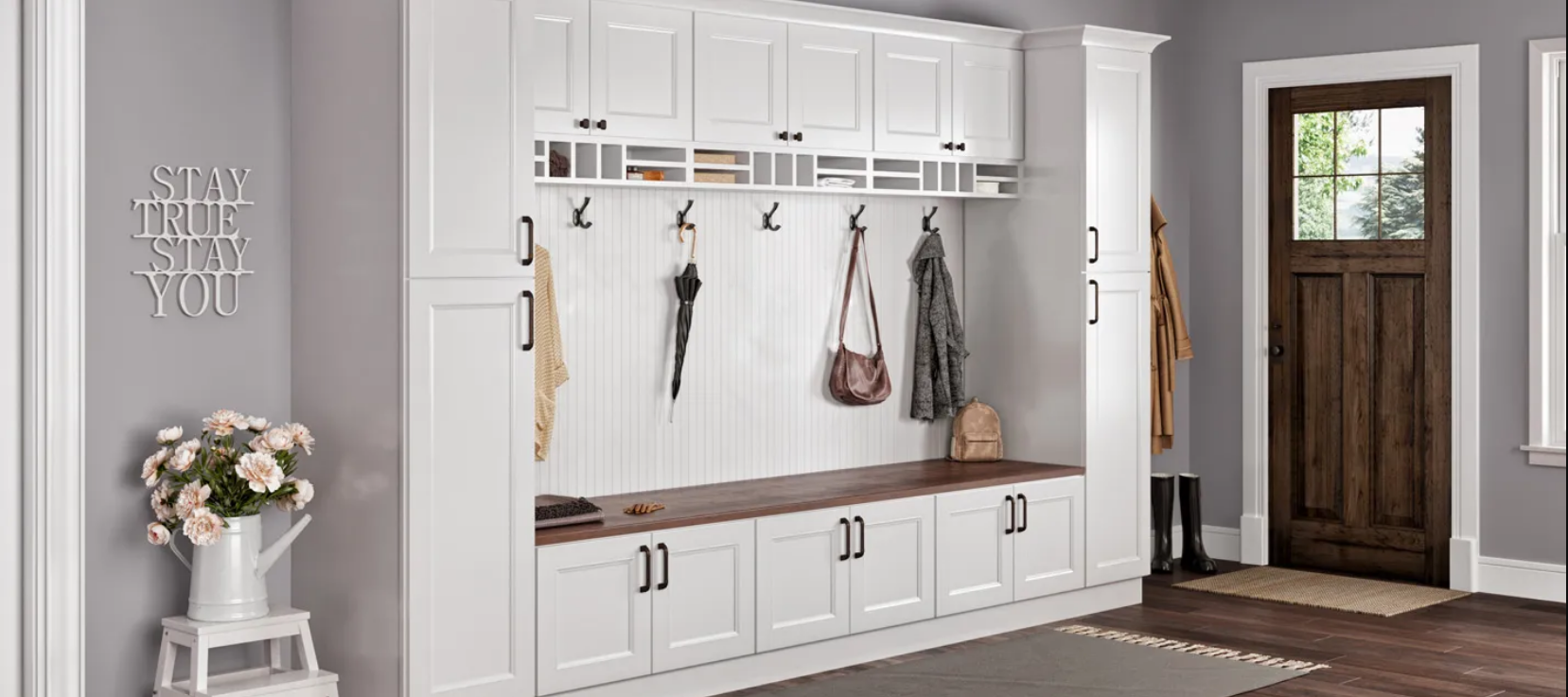 Maui Mudroom in Polar White