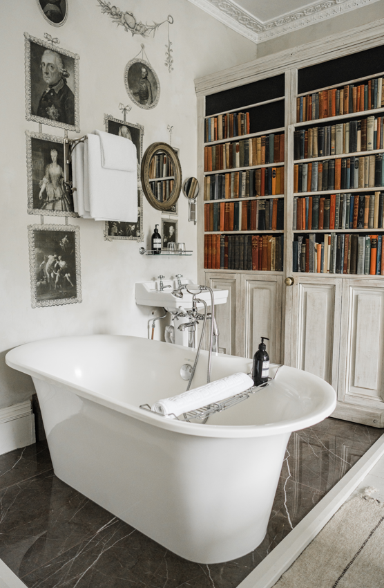 Bath LR.png