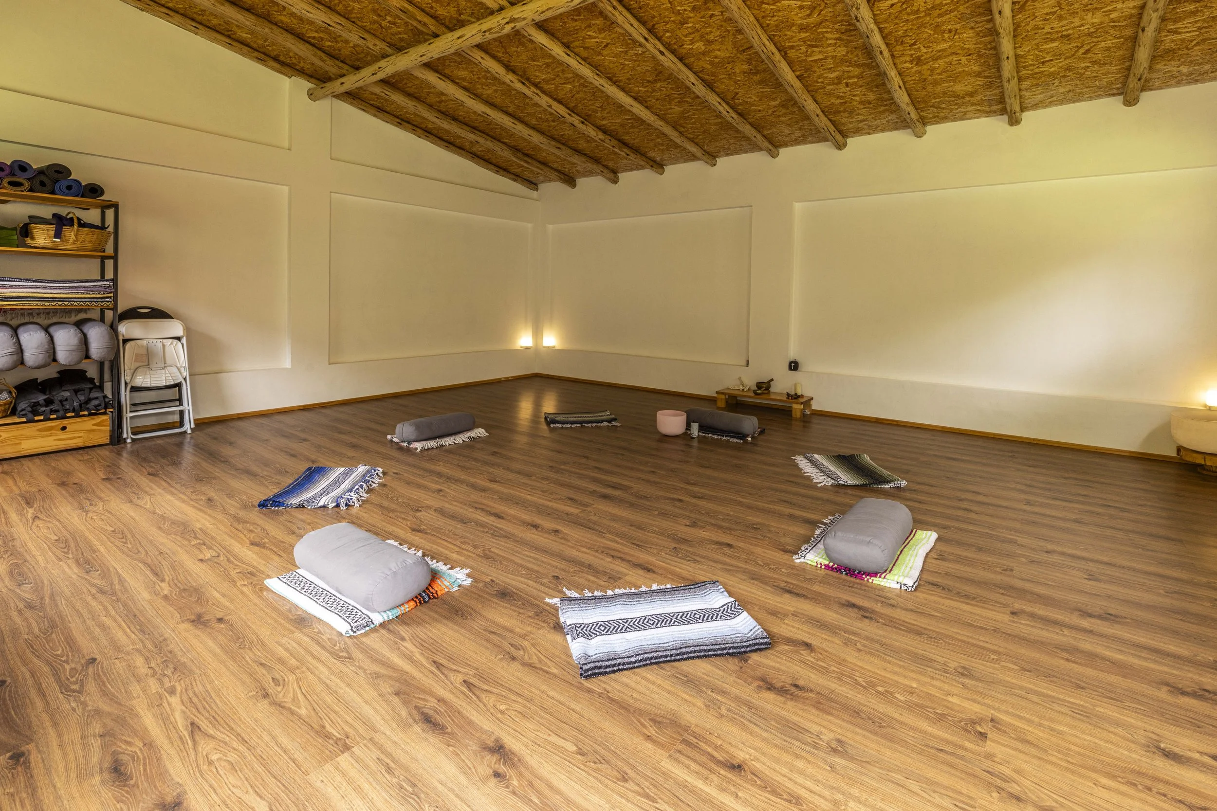 studio 1 (1).jpg
