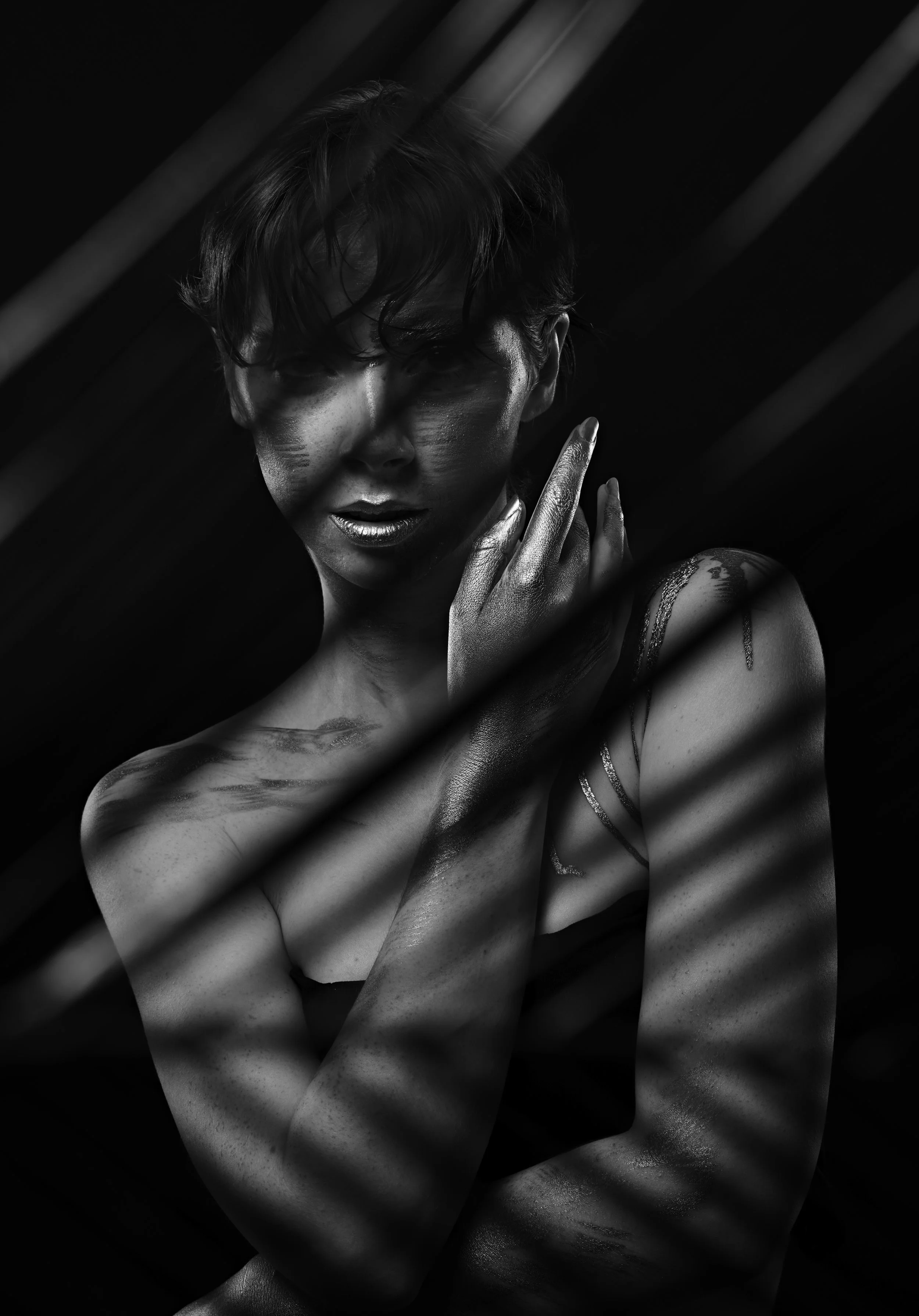 Black & White Fashion editorial.jpg