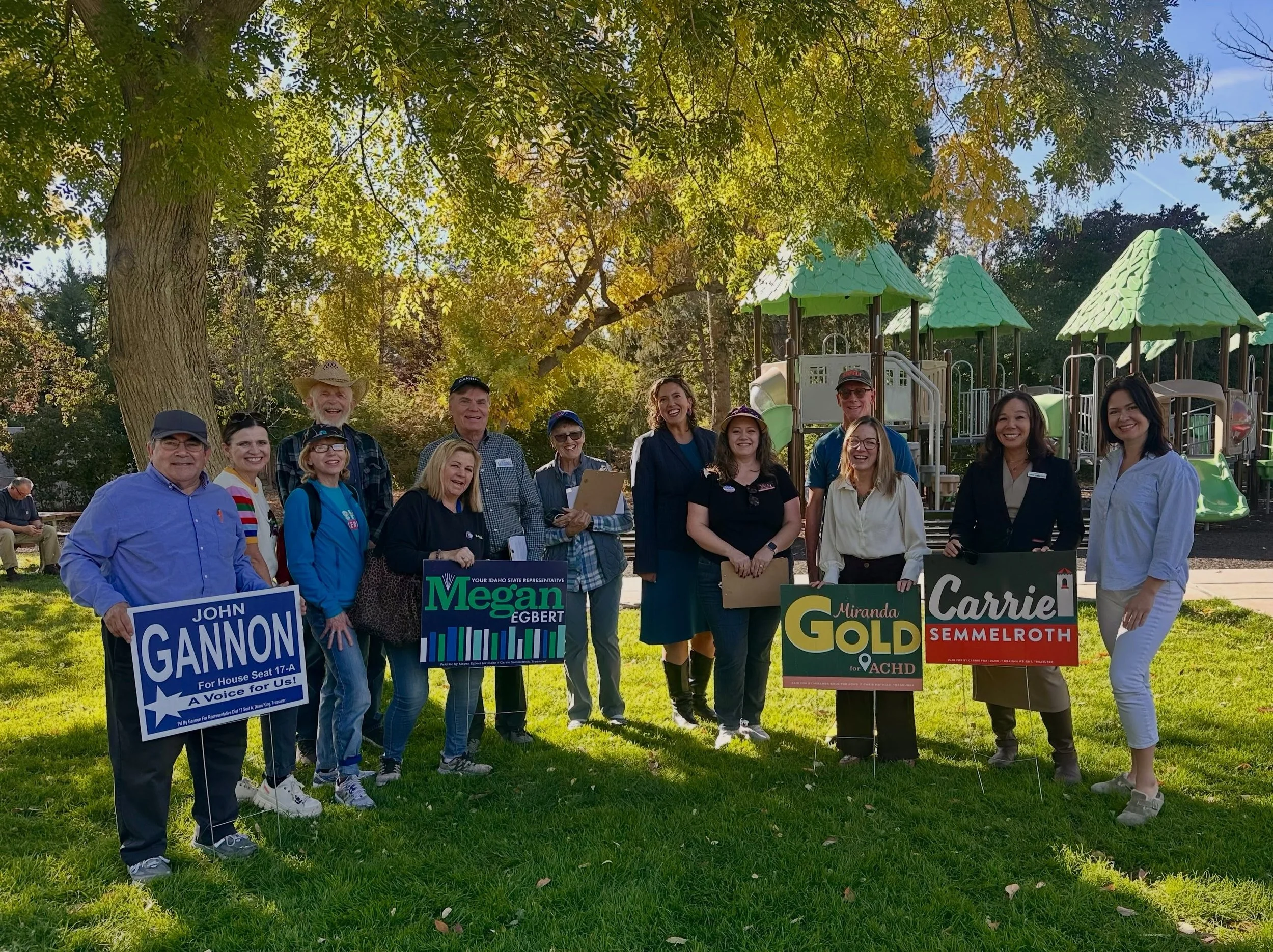 Thank you District 17 for constantly showing up to talk to your neighbors about the November 3rd election, even on a Friday afternoon! And a huge thanks to @boise_mayor and @kathyforboise for joining us.