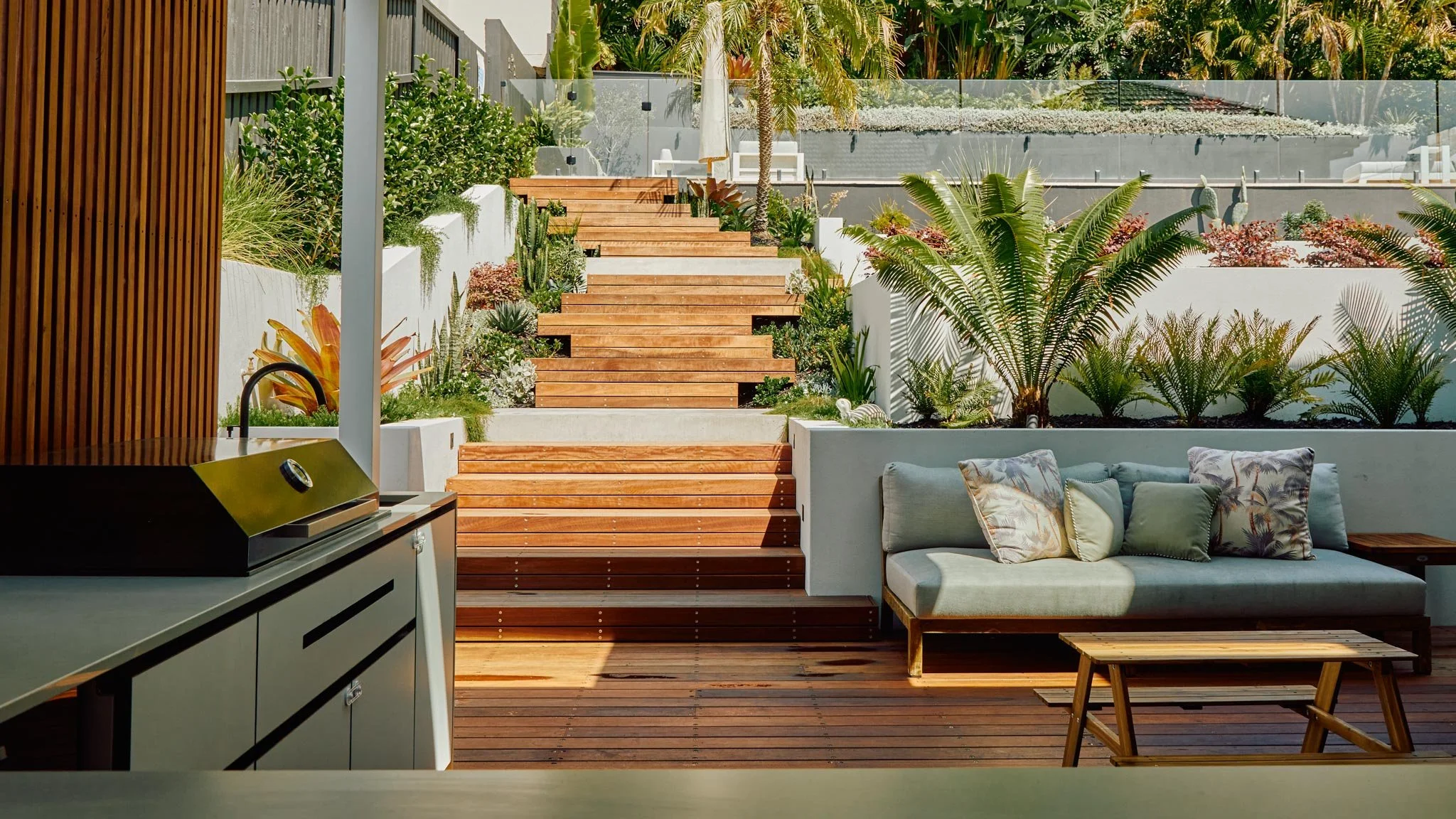 Nield Avenue, Balgowlah offset timber feature steps