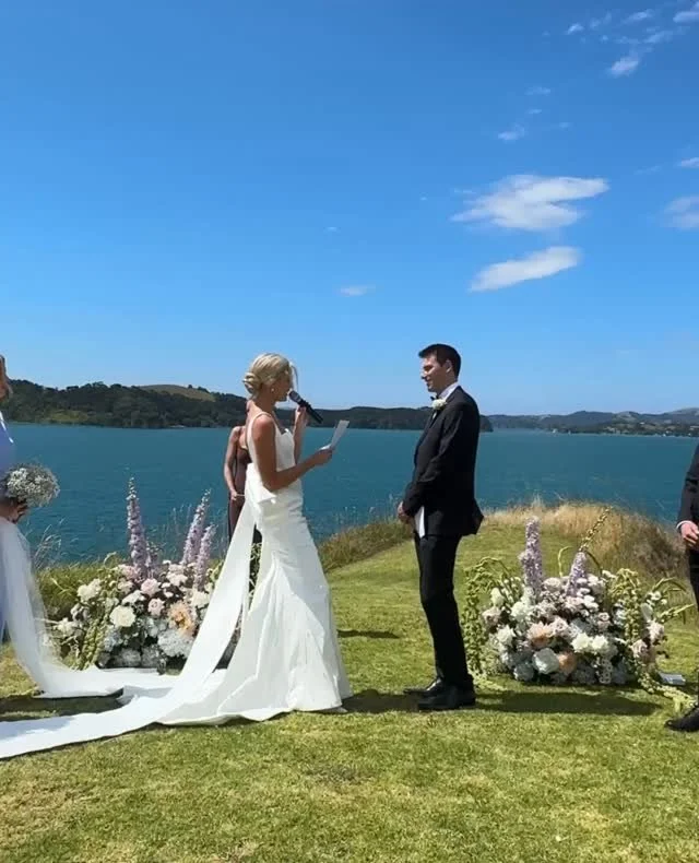 H&amp;J captured at Baylys Farm 🤍⁠
⁠
⁠
⁠
⁠
⁠
⁠
#sociallover #sociallovernz #social #lover #contentcreator #weddingcontentcreator #weddingcontent #contentcreatornz #lofi #aesthetic #loficontent #bts #weddingplanning #realwedding #married #groom #enga
