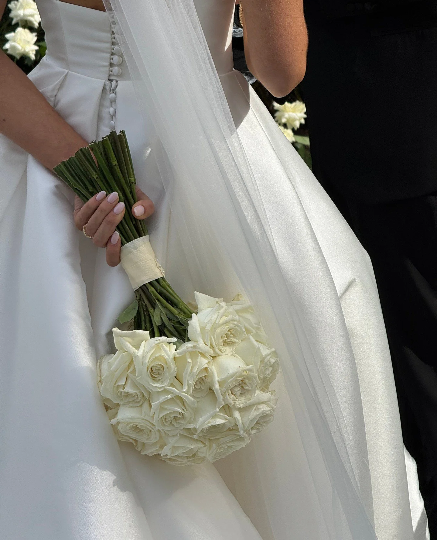 J&amp;J wedding captured at Chiswhick, Sydney 🤍⁠
⁠
bride @jessica_jefferies | groom jack.wilkinson.26 | venue @chiswickwoollahra | dress @theivorybridalroom | makeup @helenmakeupartist | hair @ridellhair | florist @whitehouseflowers | signage @numbe