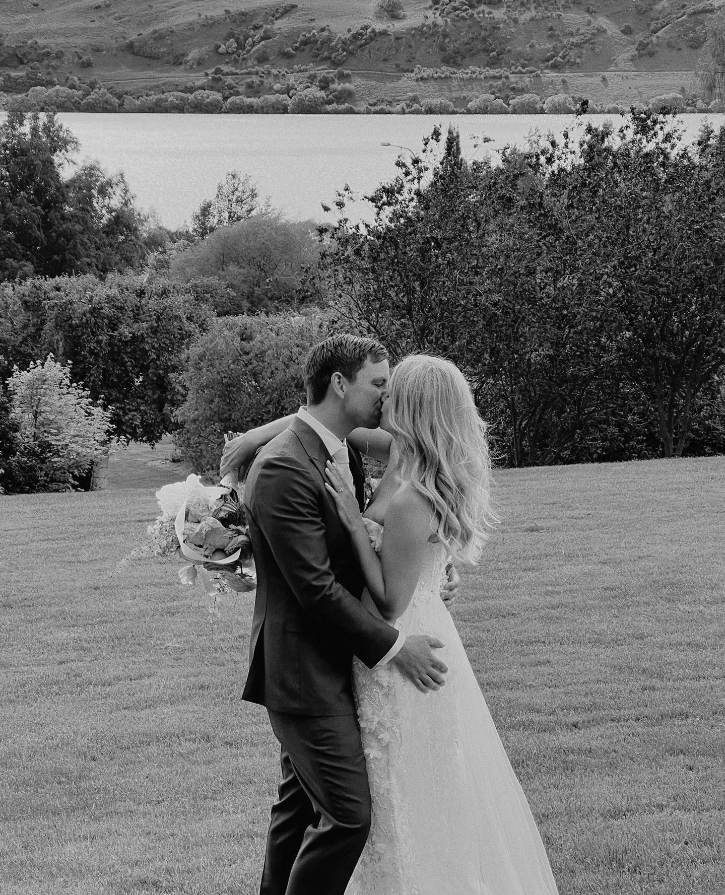 E&amp;A wedding captured at Lake Hayes 🤍⁠
⁠
⁠
⁠
⁠
⁠
⁠
⁠
#sociallover #sociallovernz #social #lover #contentcreator #weddingcontentcreator #weddingcontent #contentcreatornz #lofi #aesthetic #loficontent #bts #weddingplanning #realwedding #married #gr