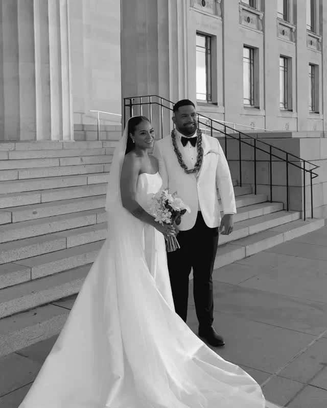 N&amp;S captured in Auckland 🖤⁠
⁠
@narasio_⁠
@scottysio⁠
@luxurylane_events⁠
@jlaweddings⁠
@kcakedessert⁠
@bloominkrazy⁠
@veilsandmorenz⁠
@yourssincerely.co.nz⁠
@caitlincapturess⁠
@brotherhood_musiq⁠
@dreamlane.studios⁠
@champagnetowers_nz⁠
@partybo